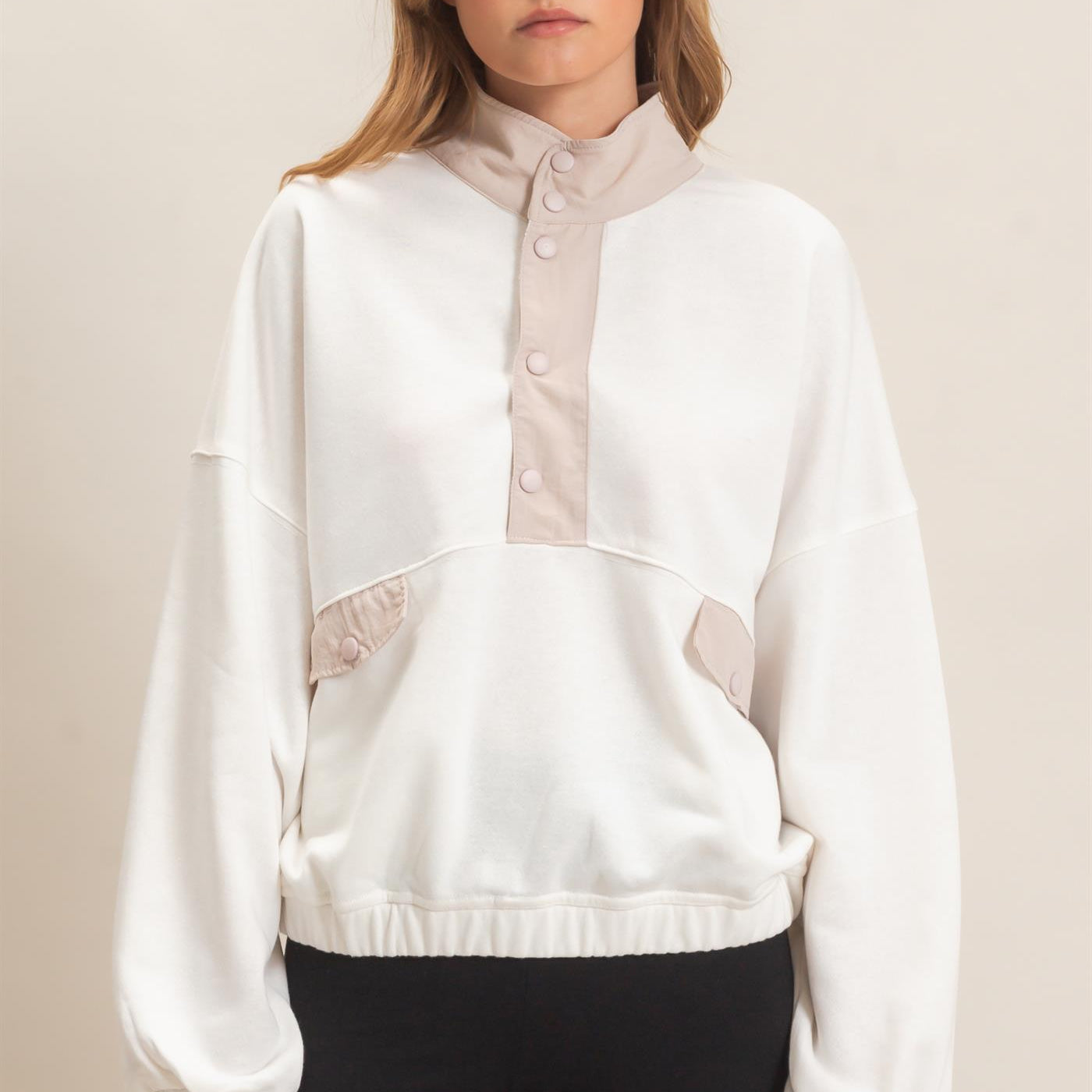 Wholesale Contrast Button-Up Collar Top Clothing Tops HF26C875 OFF WHITE HYFVE