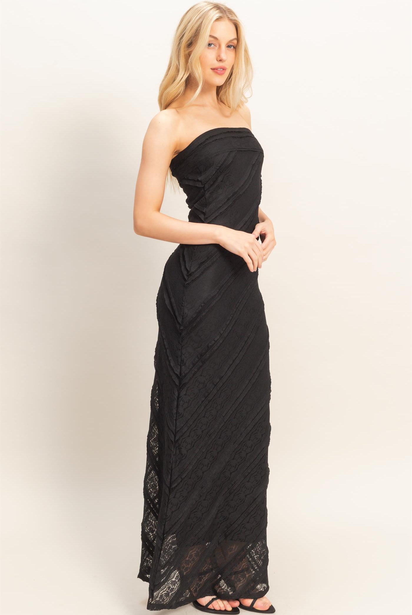 Wholesale Strapless Ruched Maxi Dress Dresses HF26A105 BLACK HYFVE