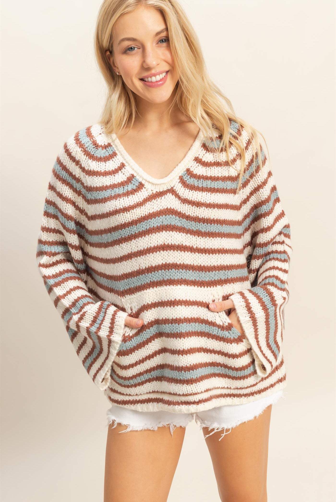Wholesale Kangaroo Pocket Detail Striped Pullover Sweaters HF25E904 CREAM COMBO HYFVE