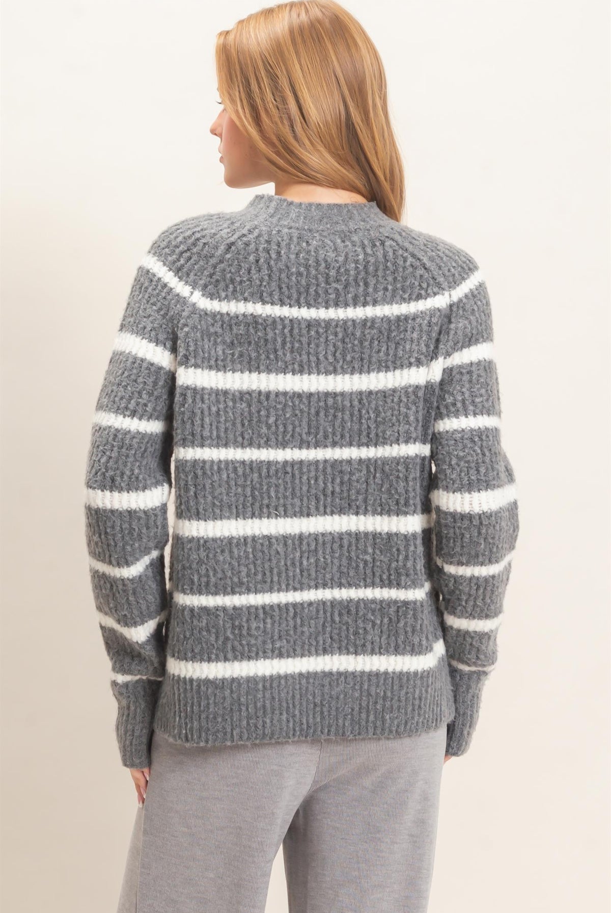 Wholesale Textured Striped Mock Neck Sweater Sweaters HF26E765 GRAY HYFVE