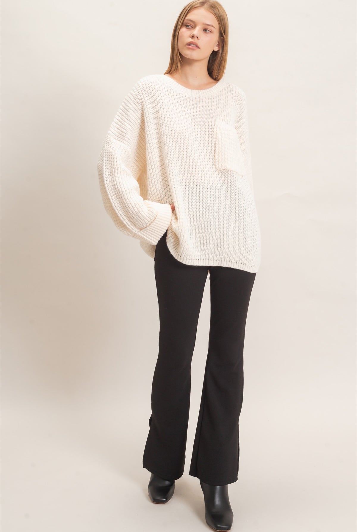 Wholesale Ribbed Knit Patch Pocket Sweater Sweaters HF26F177 OFF WHITE HYFVE