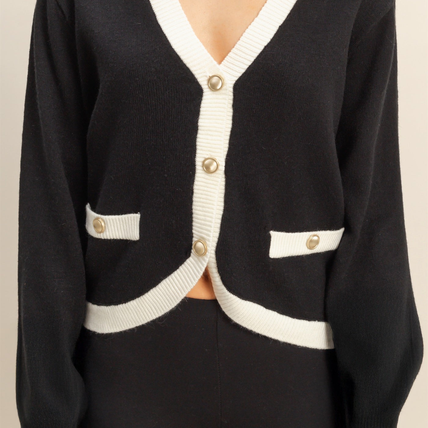 Wholesale Contrast Trimmed Sweater Cardigan Cardigans HF25E959 BLACK HYFVE