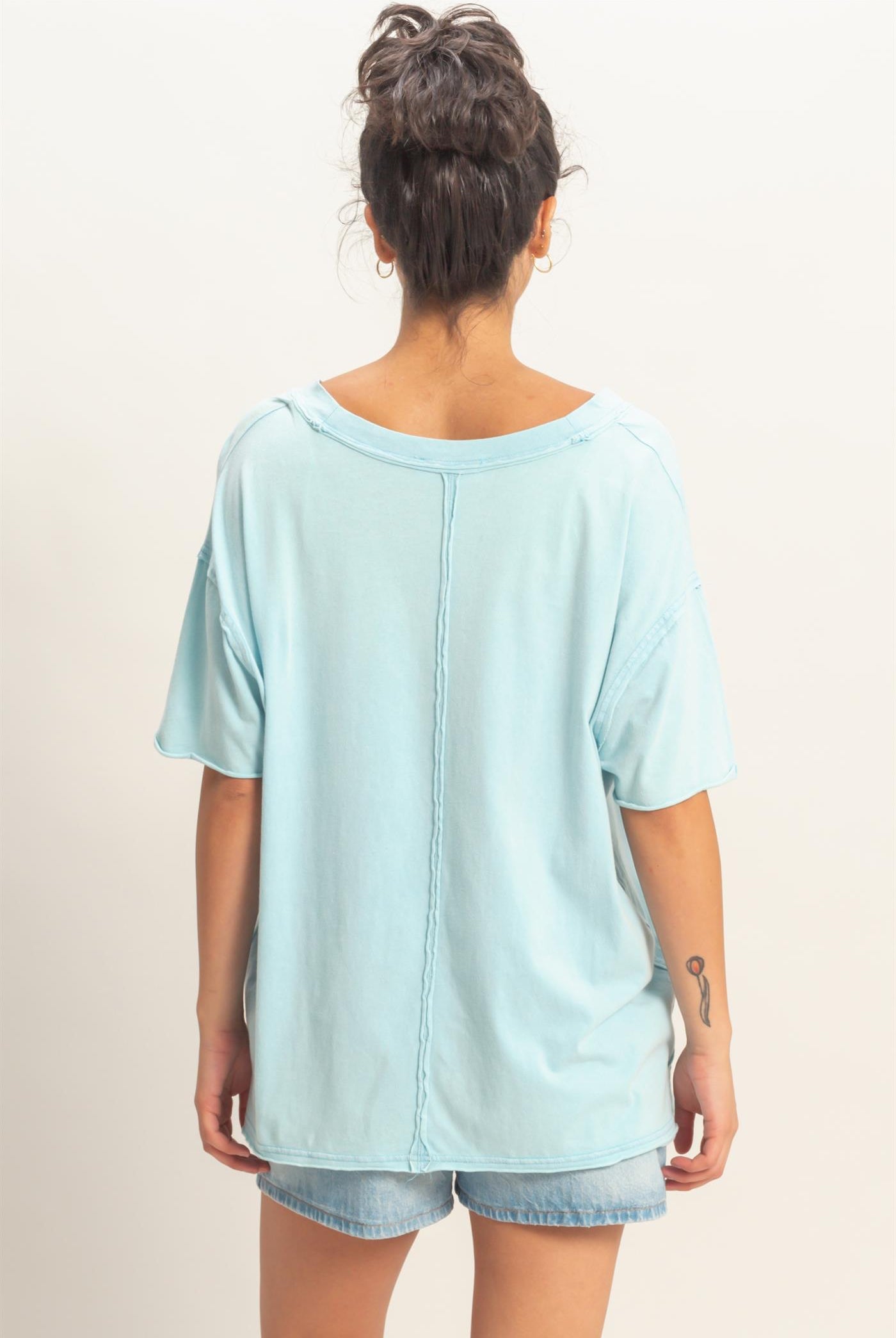 Wholesale Washed V-Neck Oversized Tee Clothing Tops DZ26A760 BLUE DOUBLE ZERO
