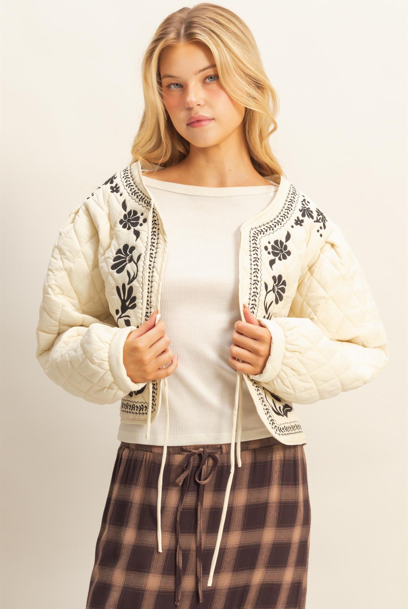 Wholesale Quilted Floral Embroidered Padding Jacket Coats & Jackets HF26A084 CREAM HYFVE