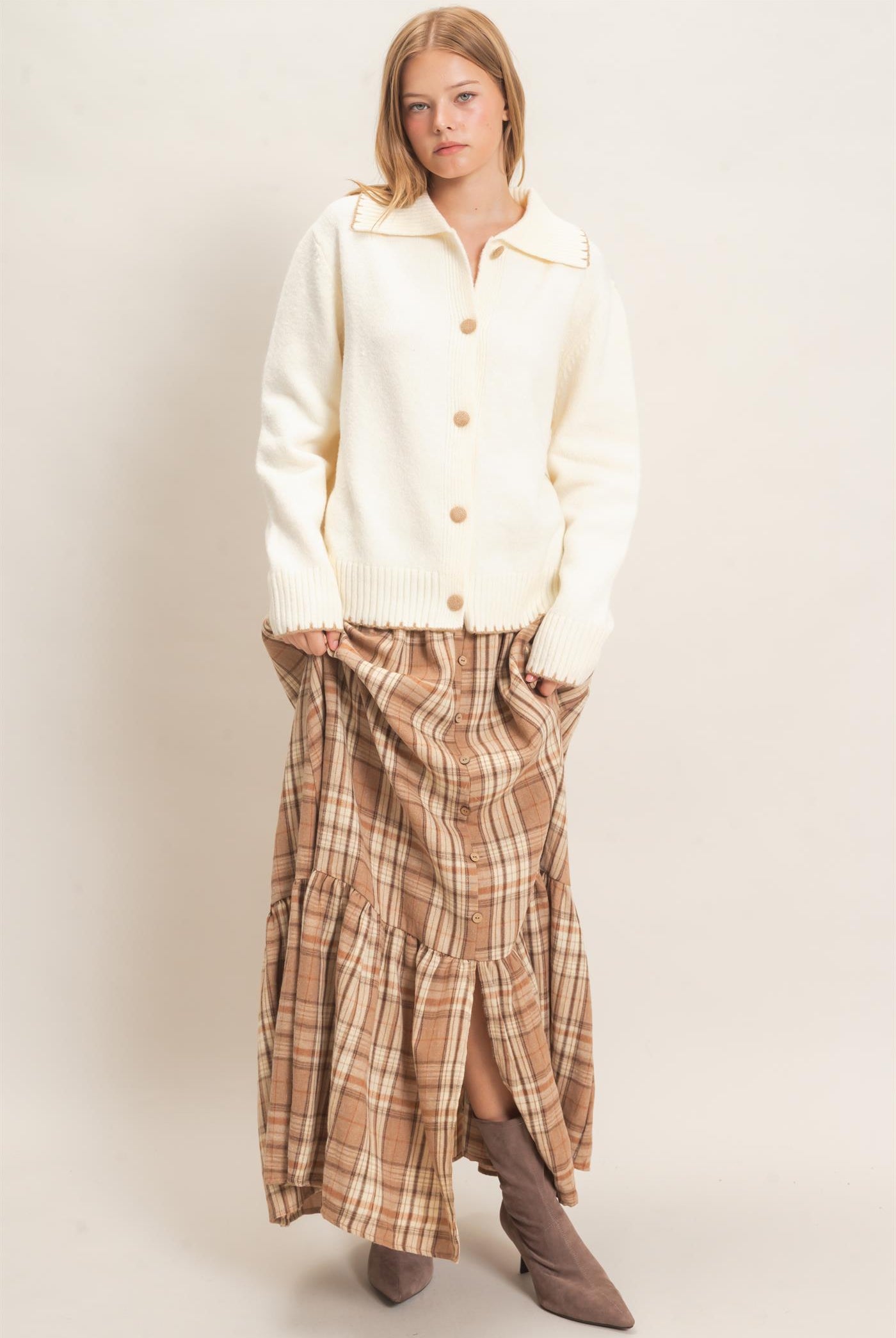 Wholesale Plaid Tiered Ruffle Skirt Skirts HF26E173 MOCHA HYFVE