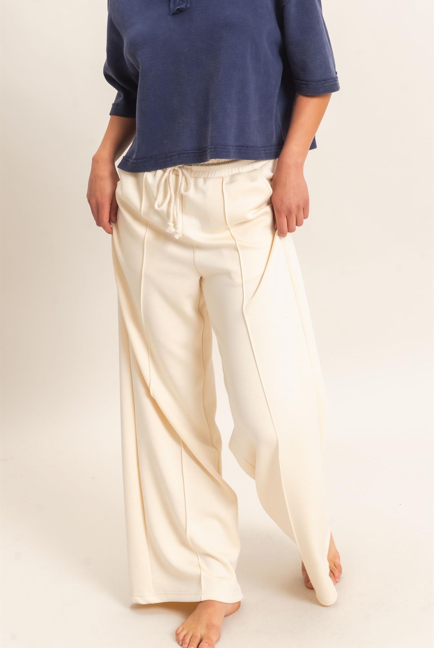 Wholesale Drawstring Waist Pintuck Wide Leg Pants Pants DZ26E384 ALPACA HYFVE