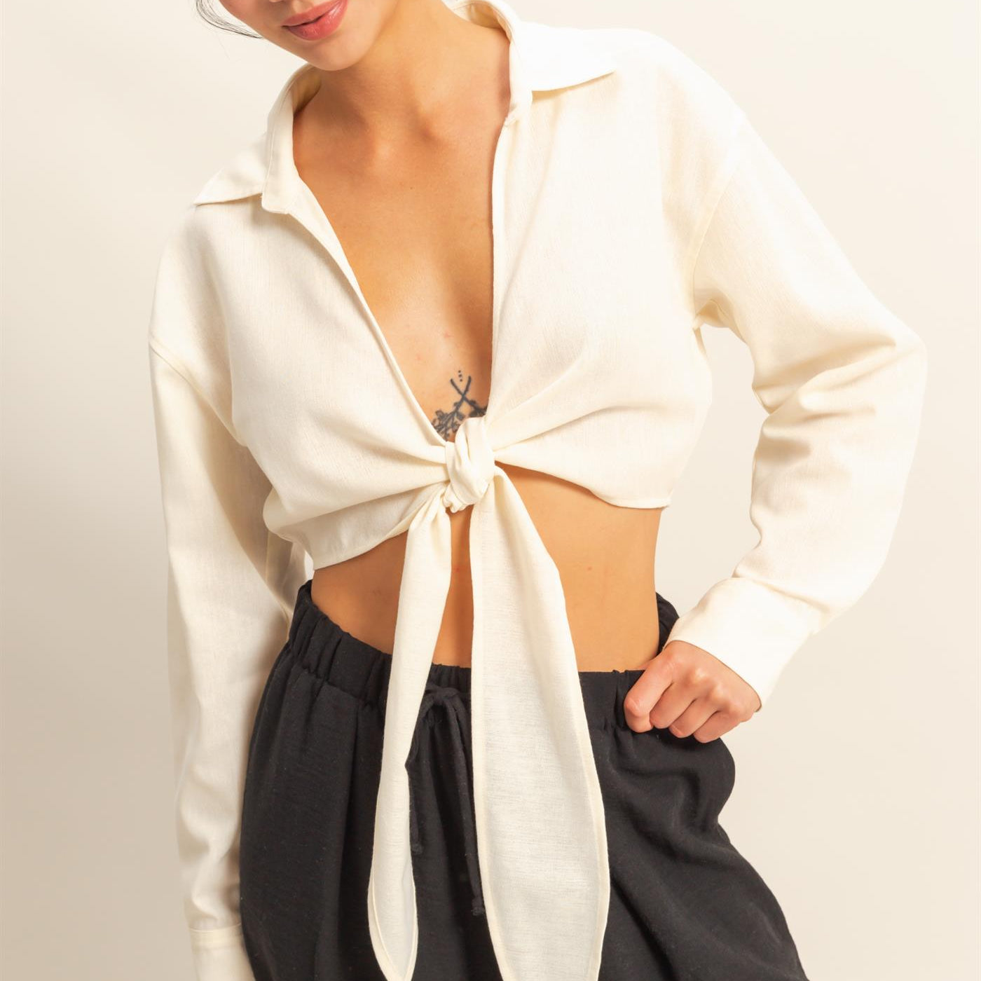 Wholesale Sand Washed Tie Front Crop Top Blouses DZ24C963 WHITE DOUBLE ZERO