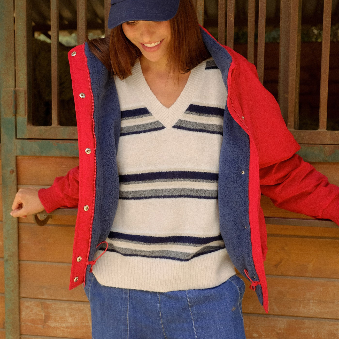 Wholesale V-Neck Striped Sweater Sweaters HF26E476 OATMEAL HYFVE