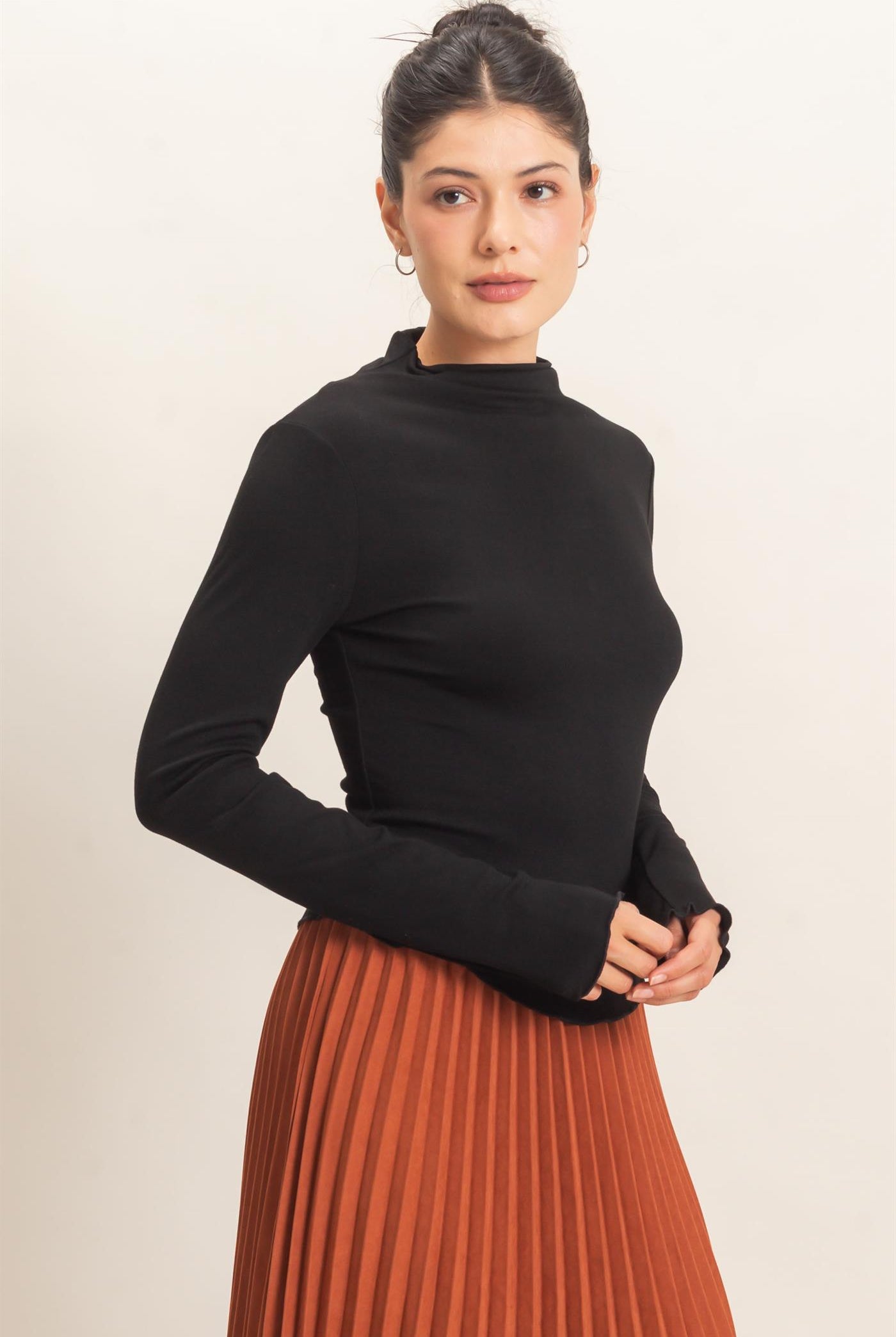 Wholesale Long Sleeve Lettuce Hem Top Clothing Tops HF26F122 BLACK HYFVE