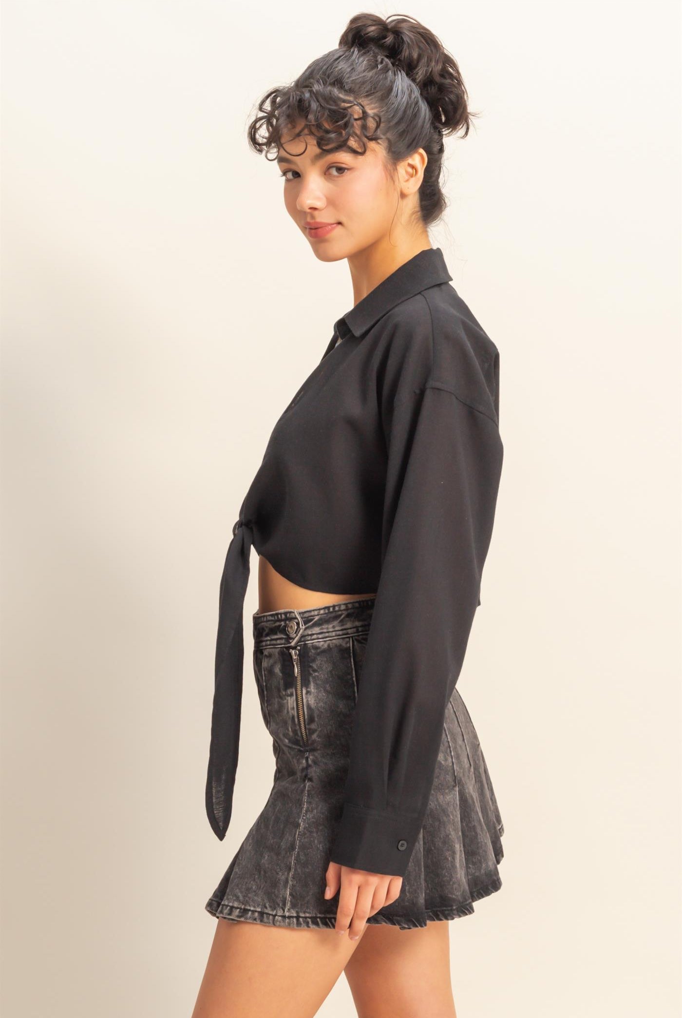 Wholesale Sand Washed Tie Front Crop Top Blouses DZ24C963 BLACK DOUBLE ZERO