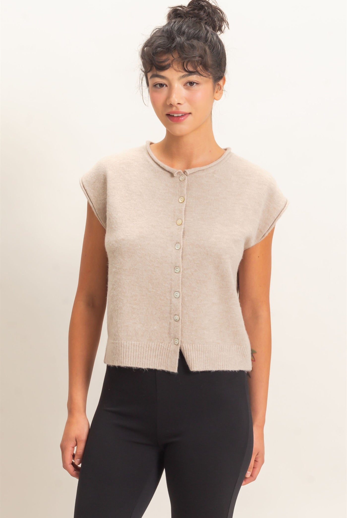 Wholesale Rolled Edge Button Front Sweater Vest Sweaters DZ26E239 TAUPE DOUBLE ZERO
