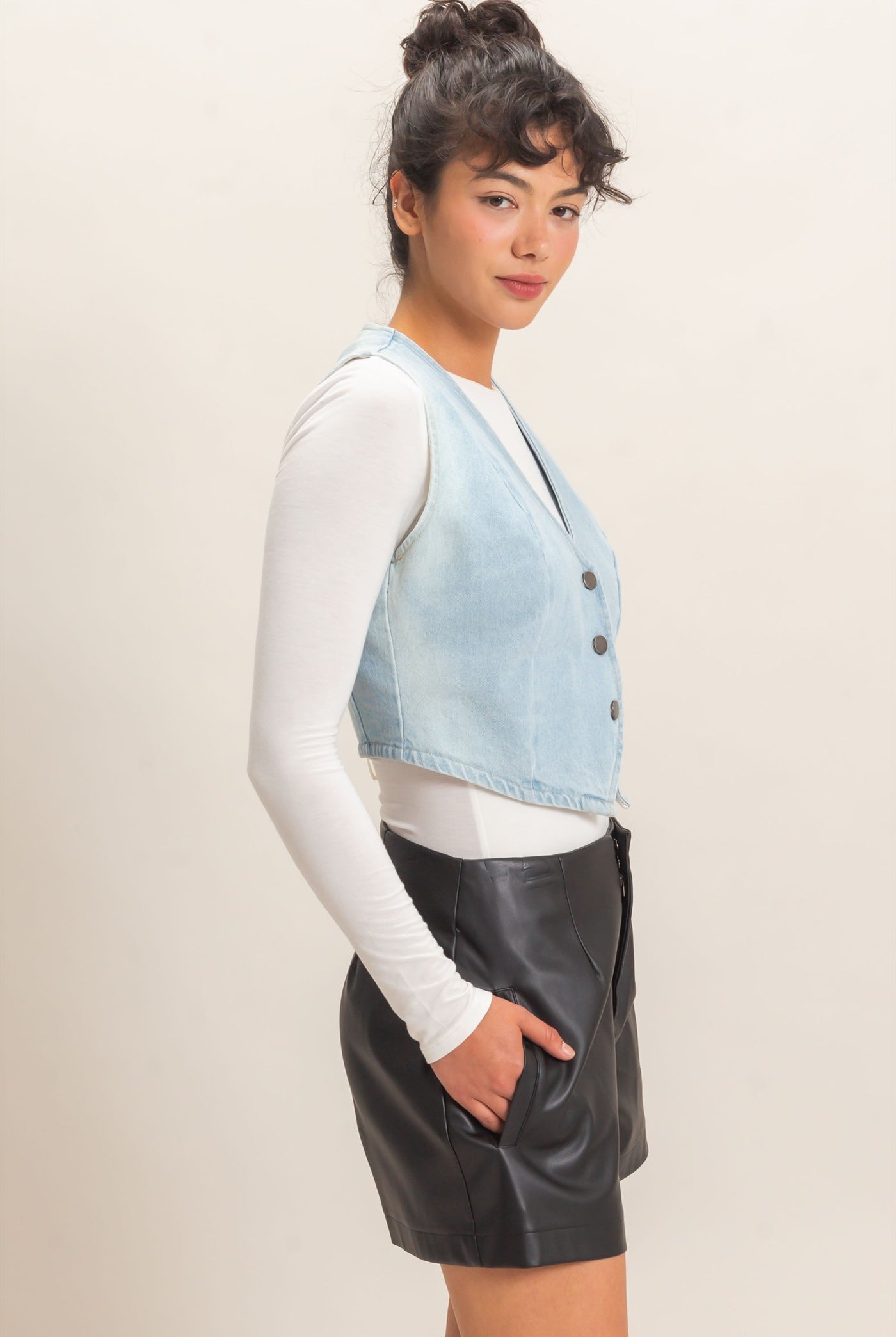 Wholesale Buttoned Denim Vest Vests DZ26E266 LIGHT BLUE DOUBLE ZERO