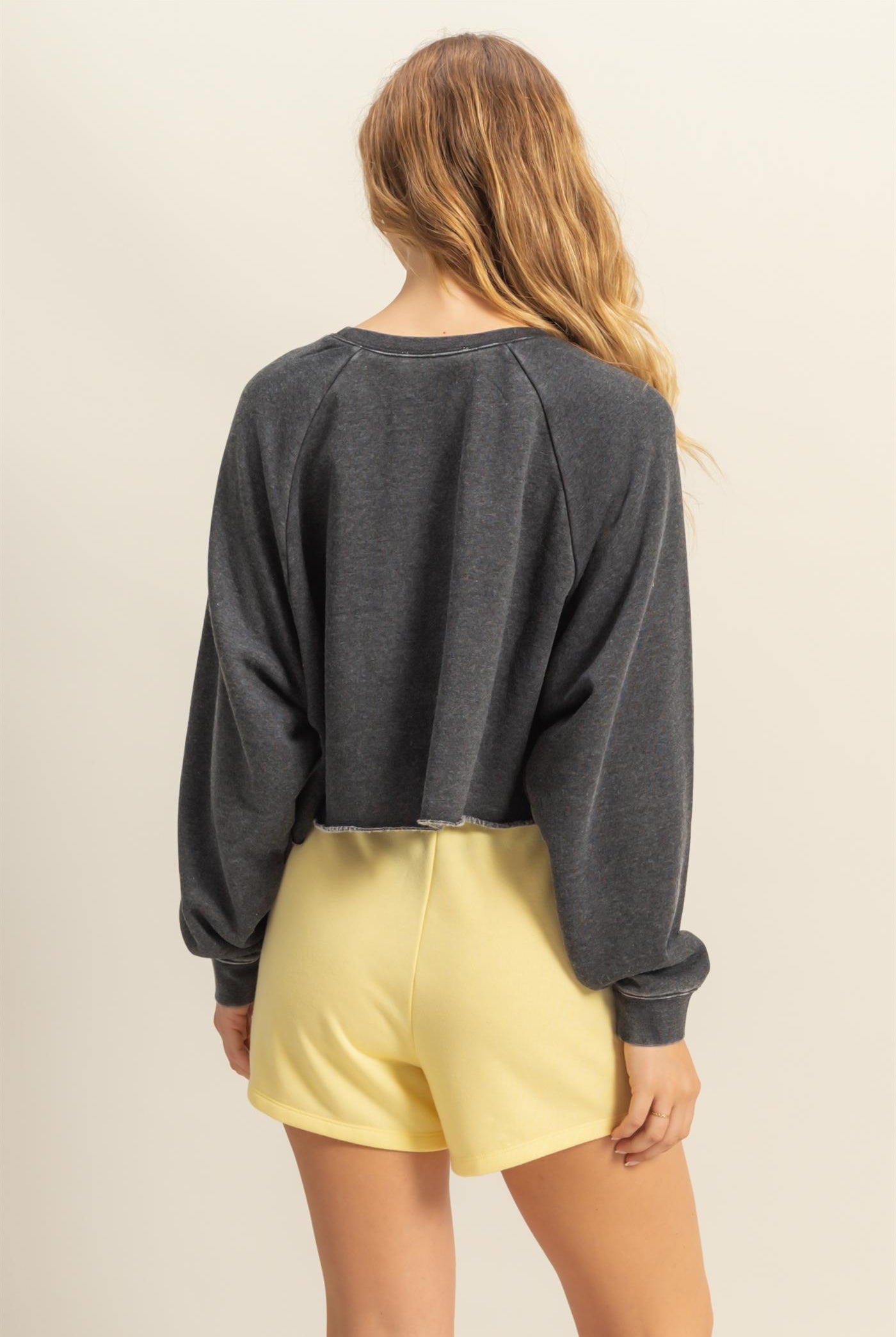 Wholesale Laid Back Crop Sweatshirt Sweatshirts DZ25C445 BLACK DOUBLE ZERO