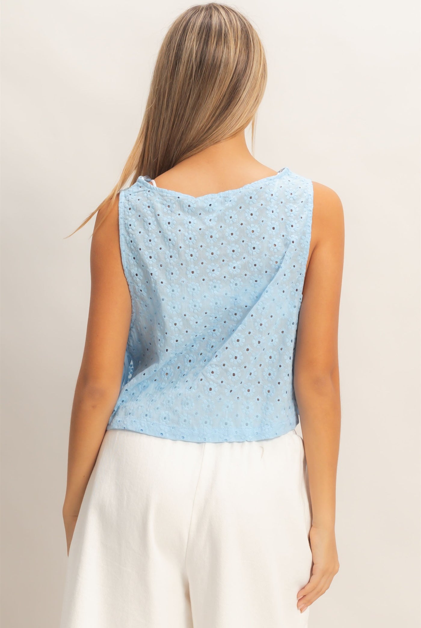 Wholesale Sleeveless Textured Top With Side Straps Clothing Tops HF26A242 SKY BLUE HYFVE