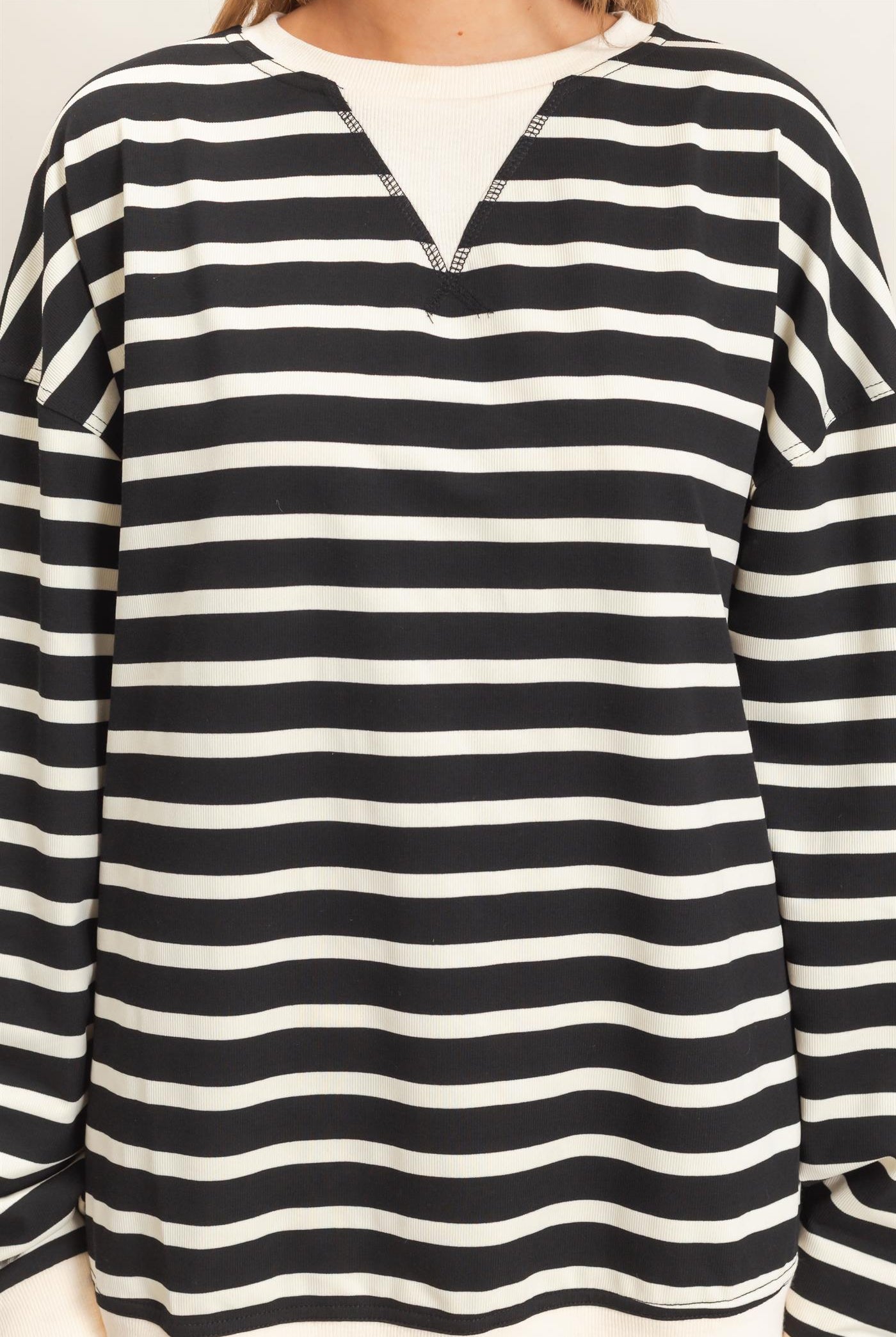Wholesale Striped Long Sleeve Pullover Sweatshirts HF26F077 BLACK/CREAM HYFVE