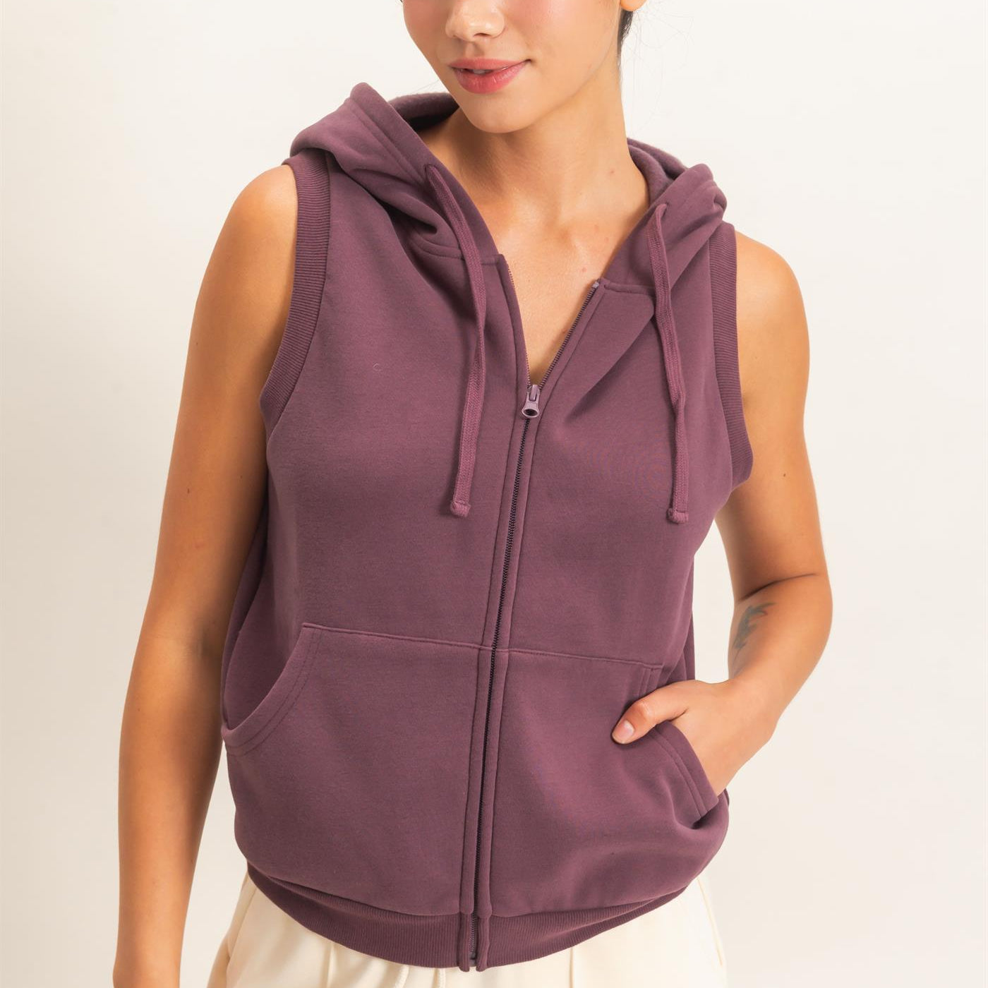 Wholesale Sleeveless Zip Up Hoodie Hoodies DZ26E330 COCOA DOUBLE ZERO