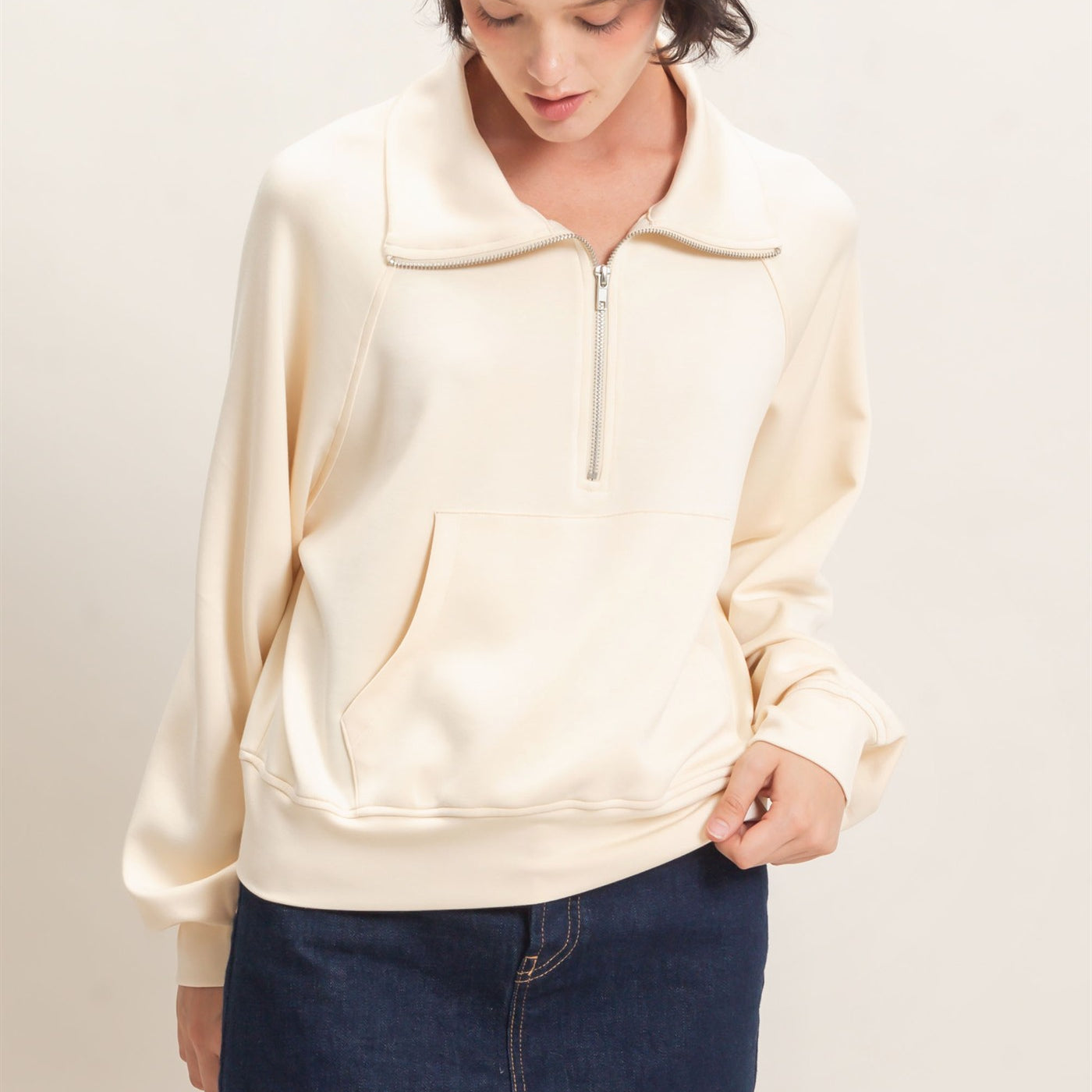 Wholesale Half-Zip Collar Raglan Pullover Sweatshirts DZ26C967 ALPACA DOUBLE ZERO