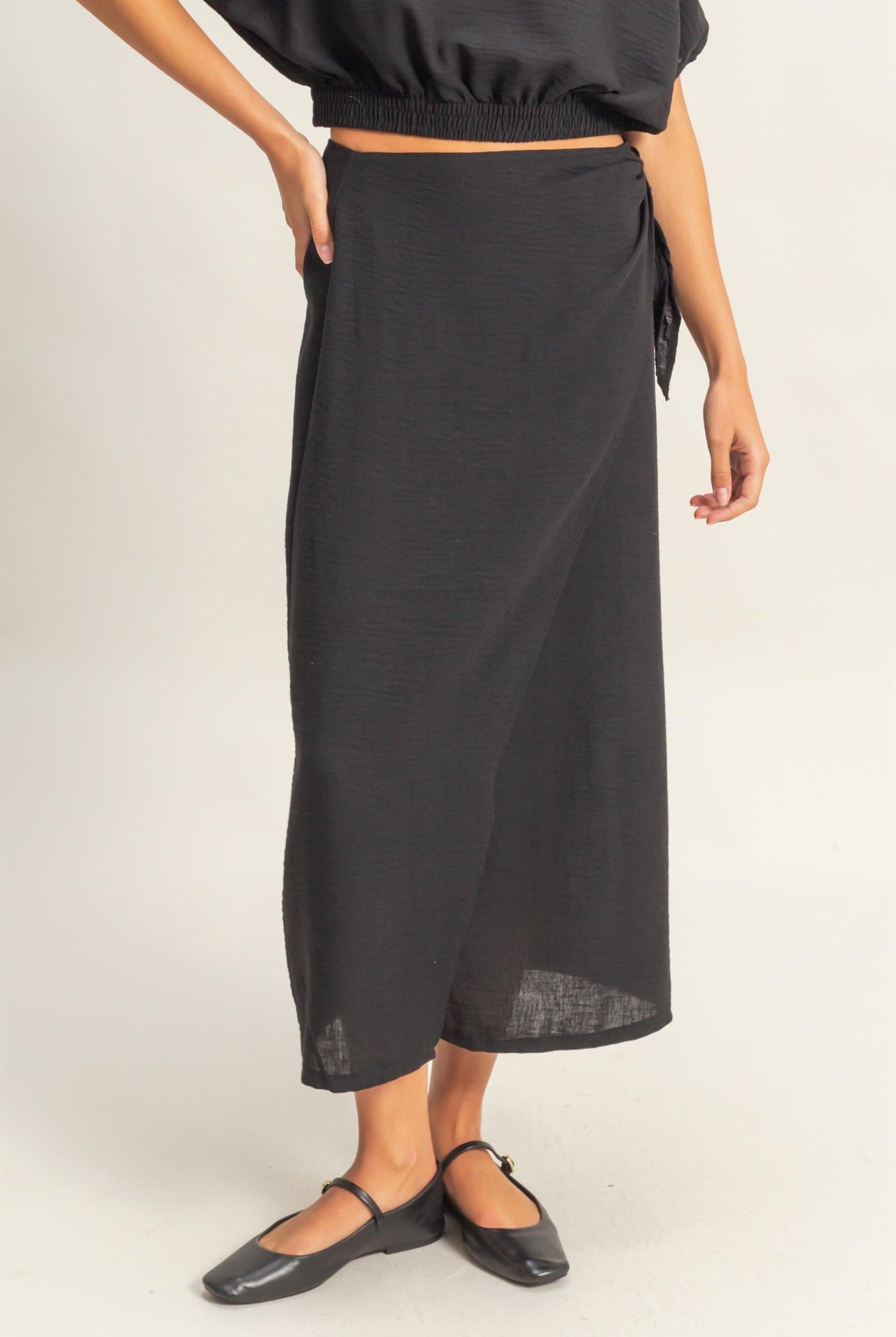 Wholesale High Waist Crinkle Woven Maxi Skirt Skirts DZ25C511 BLACK DOUBLE ZERO