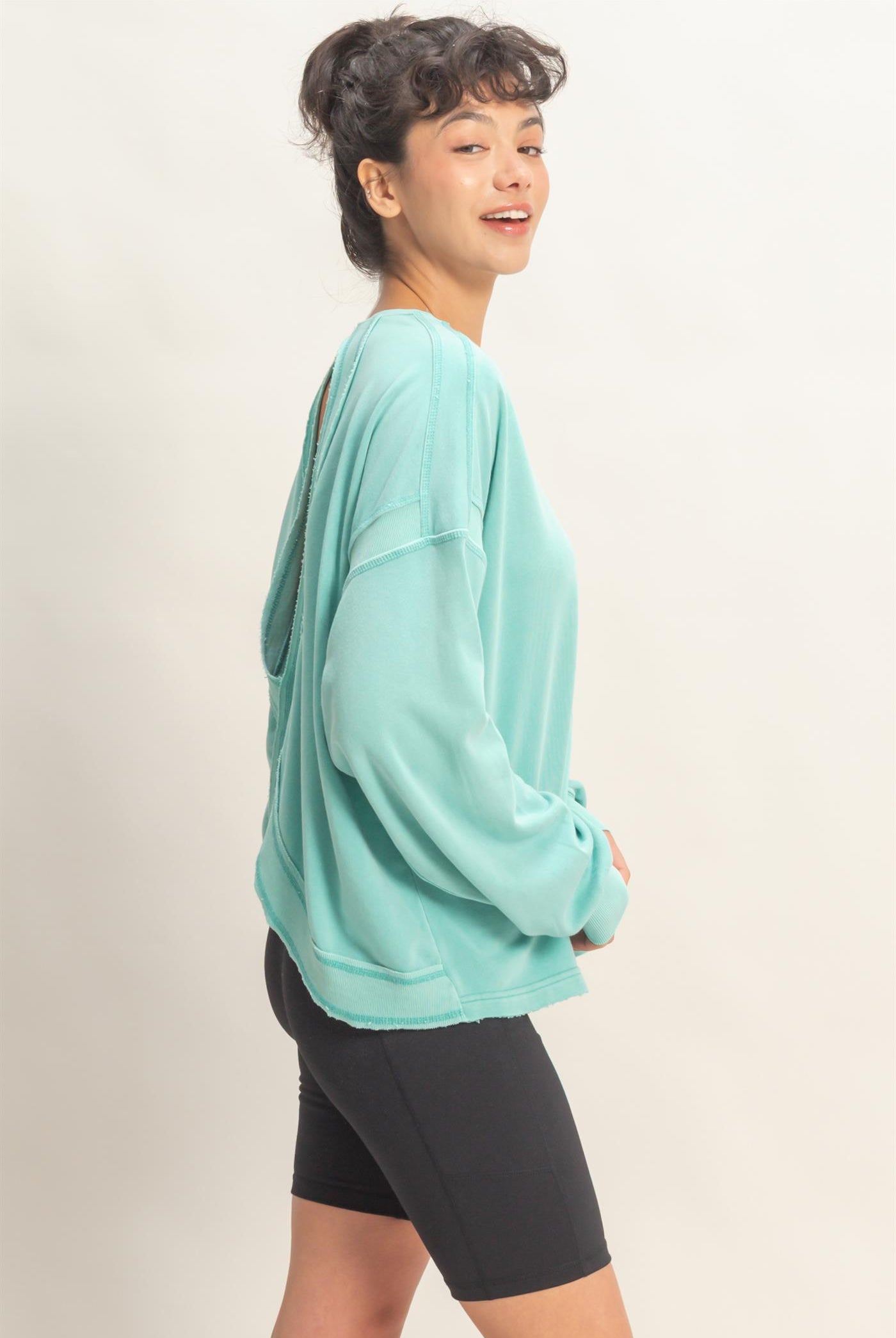 Wholesale Oversized Cross Detail Open Back Sweatshirt Clothing Tops DZ26E050 TURQUOISE DOUBLE ZERO