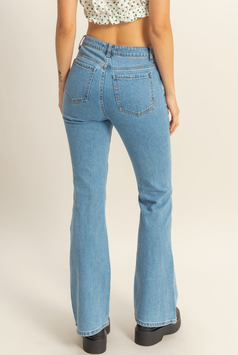 Wholesale High-Waisted Flared Jeans Pants DZ23A834 MEDIUM BLUE DOUBLE ZERO