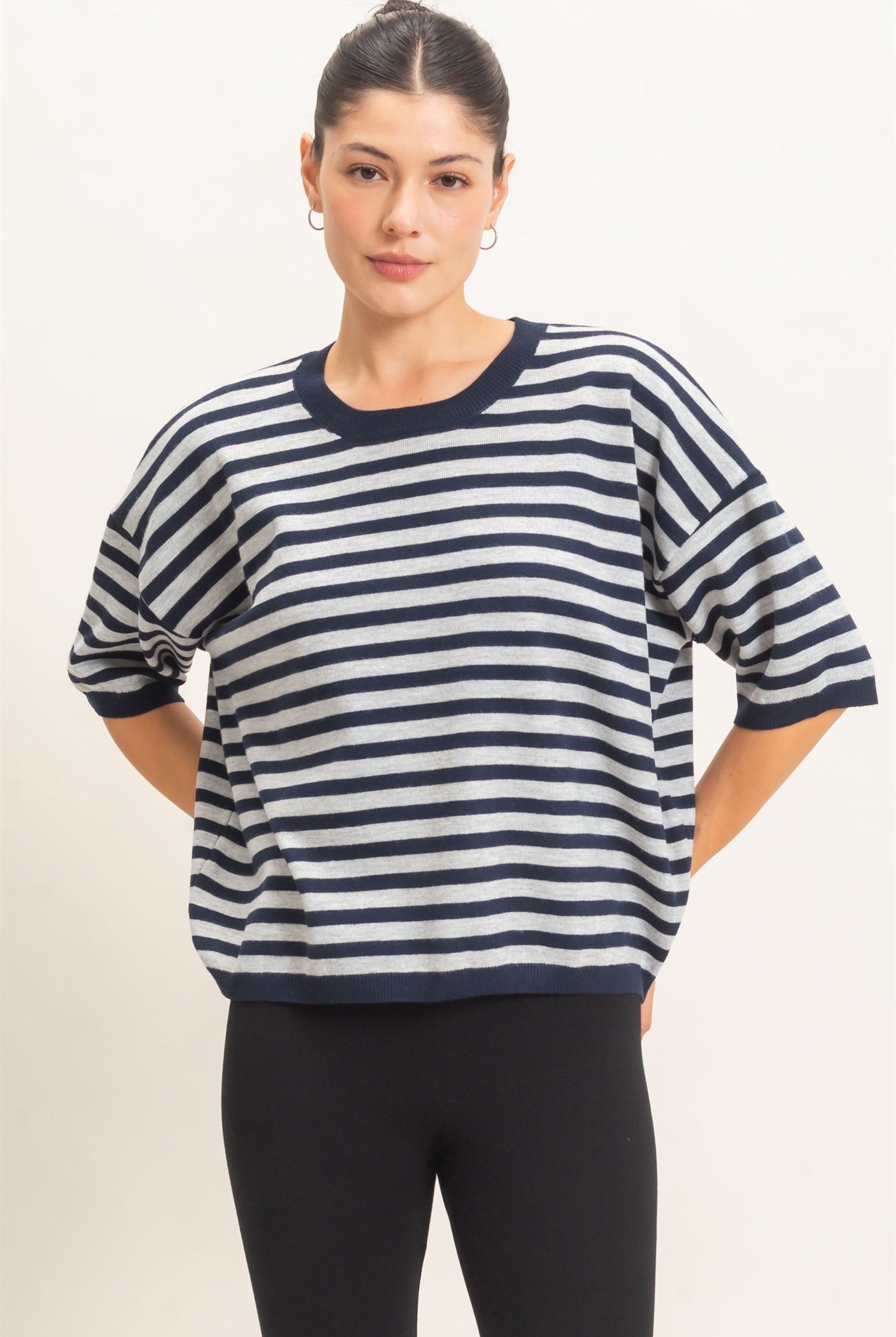 Wholesale Striped Crew Neck Sweater Sweaters HF26E234 NAVY HYFVE