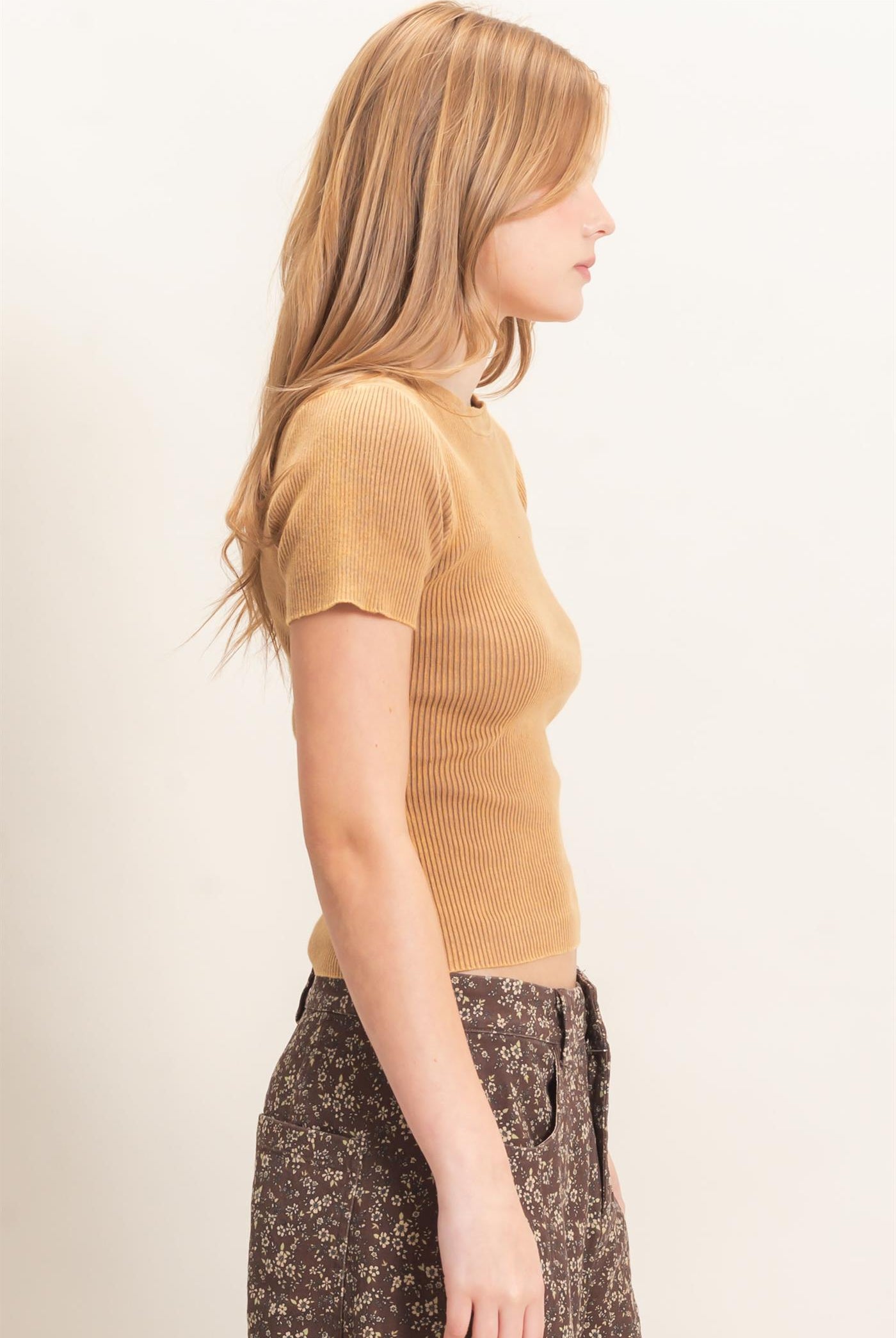 Wholesale Ribbed Crew Neck Top Clothing Tops HF26E473 WARM TAUPE HYFVE