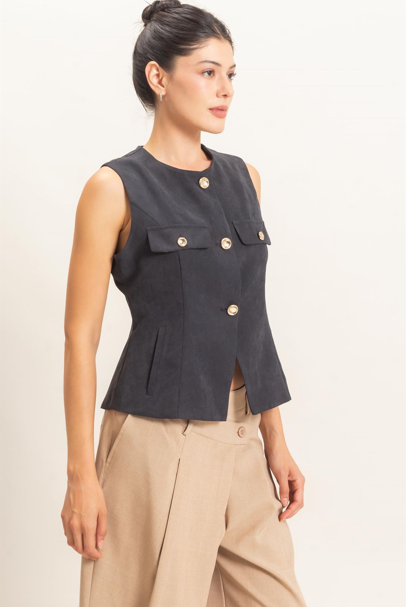 Wholesale Buttoned Sleeveless Utility Vest Vests HF26E929 BLACK HYFVE