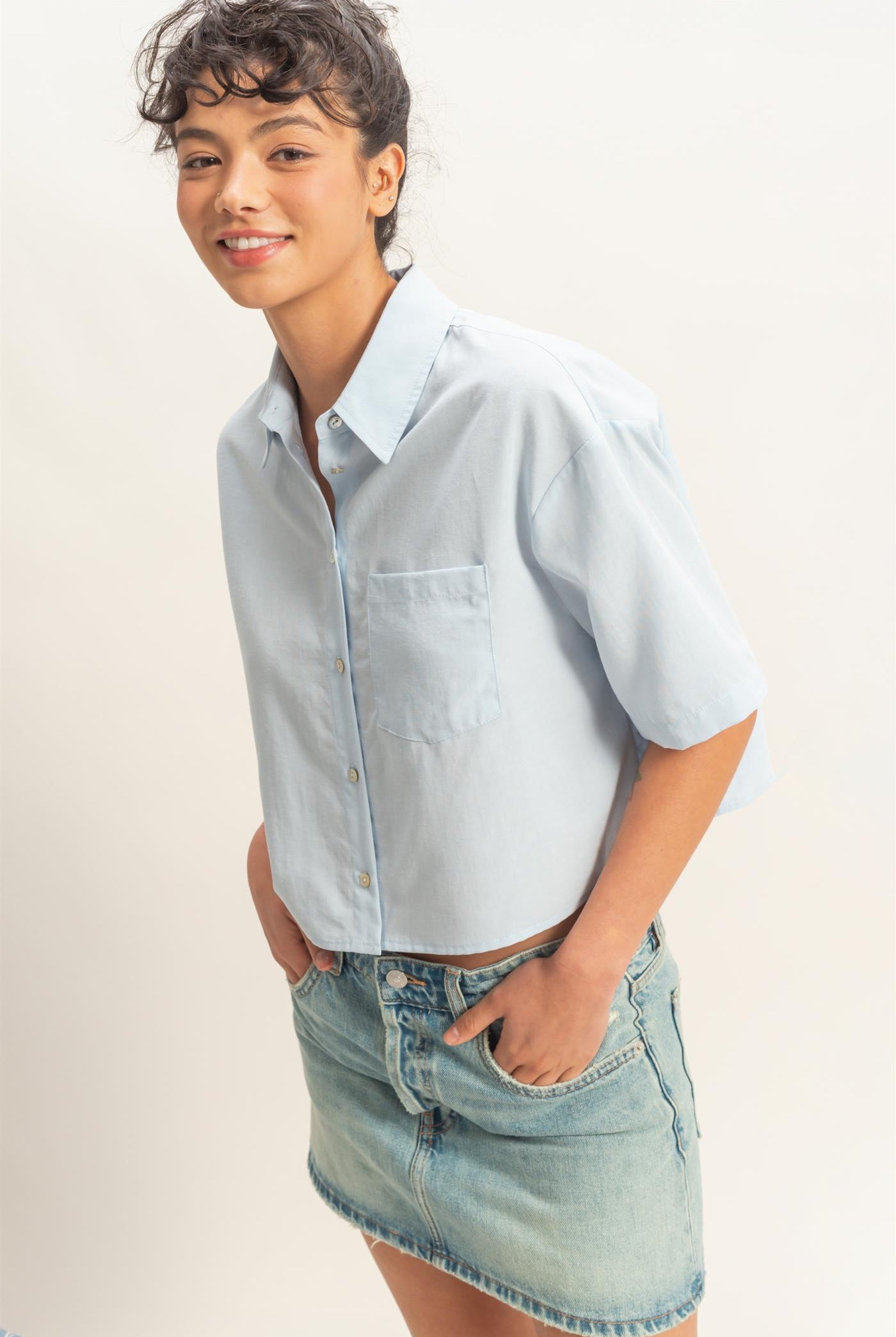 Wholesale Linen Blend Cropped Button-Up Shirt With Pocket Clothing Tops DZ26A583 ICE BLUE DOUBLE ZERO
