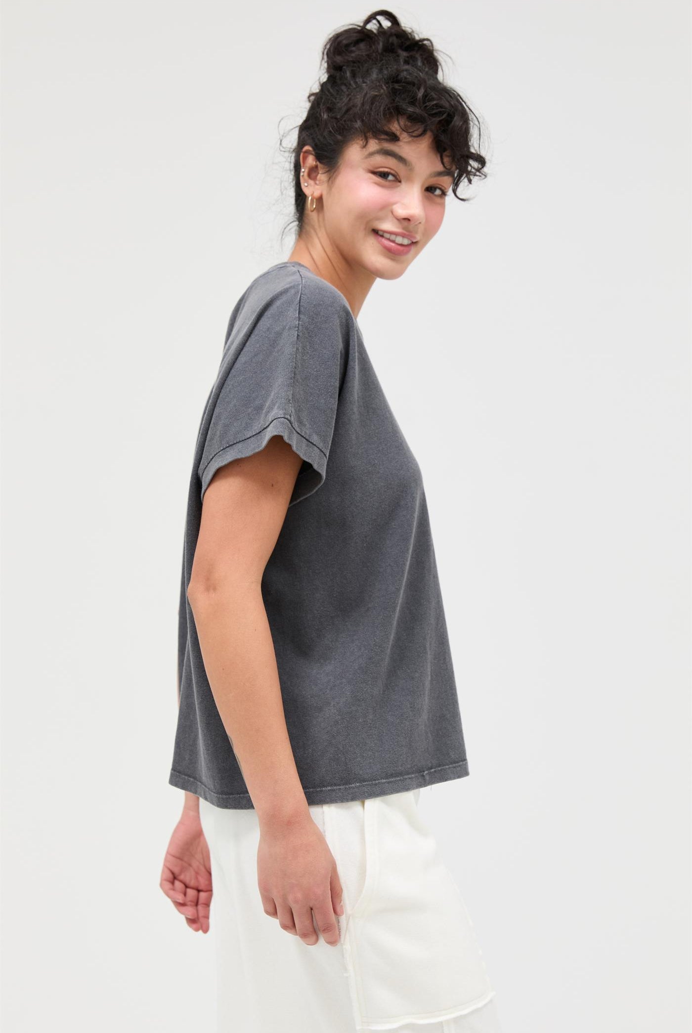 Wholesale Capped Sleeve Mineral Wash T-Shirt T-Shirts DZ26A033 CHARCOAL DOUBLE ZERO