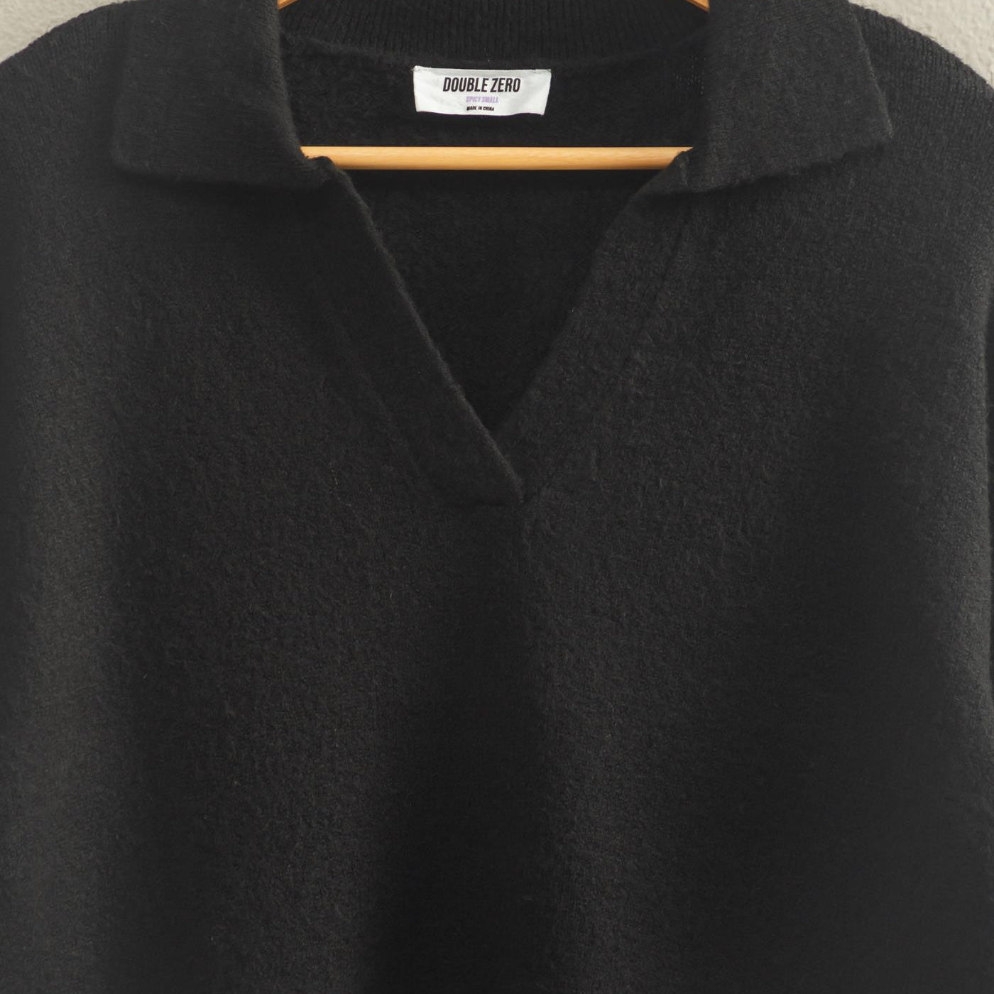 Wholesale Collared V Neck Sweater Sweaters DZ25C947 BLACK DOUBLE ZERO