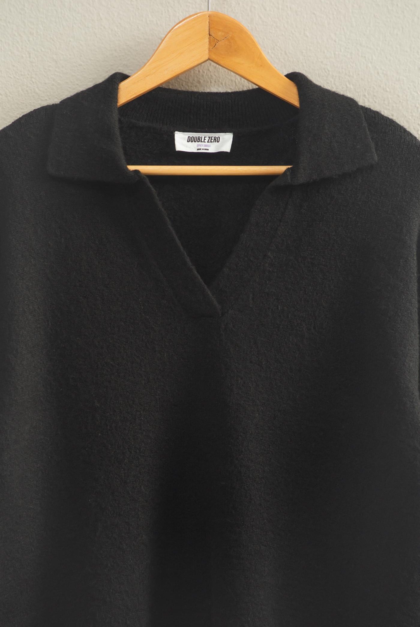 Wholesale Collared V Neck Sweater Sweaters DZ25C947 BLACK DOUBLE ZERO