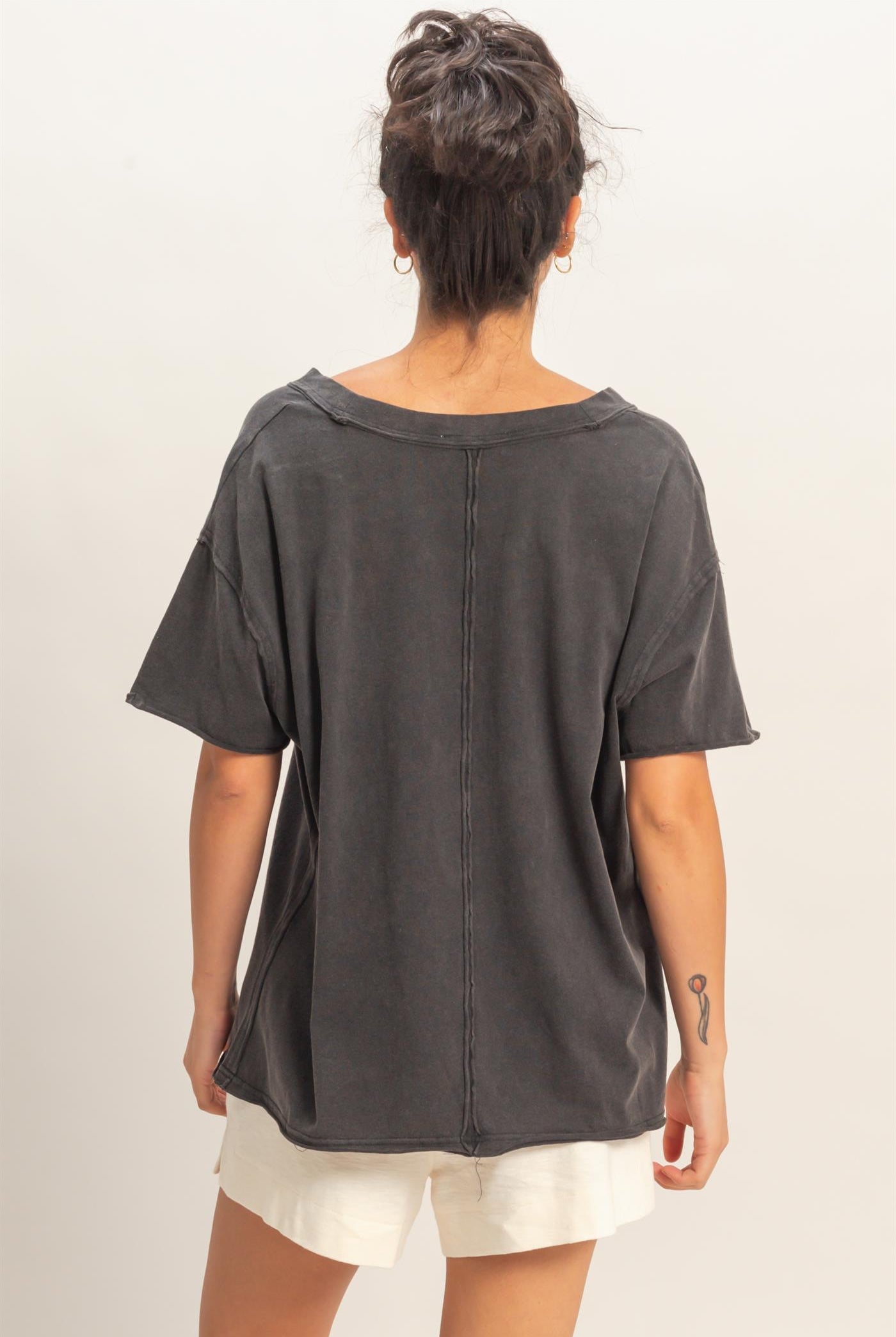Wholesale Washed V-Neck Oversized Tee Clothing Tops DZ26A760 BLACK DOUBLE ZERO