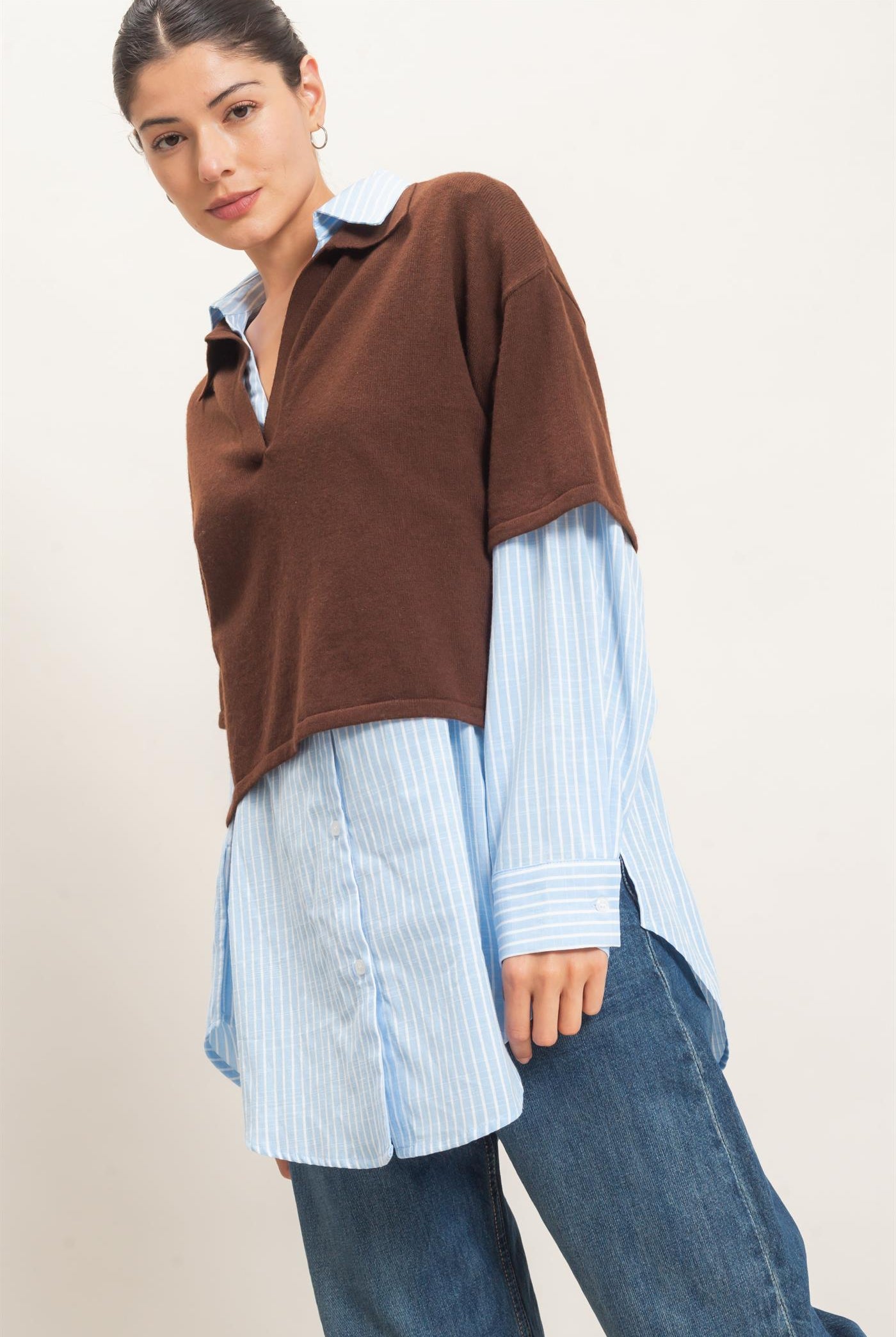 Wholesale Collared V-Neck Sweater Sweaters HF26E038 DARK BROWN HYFVE