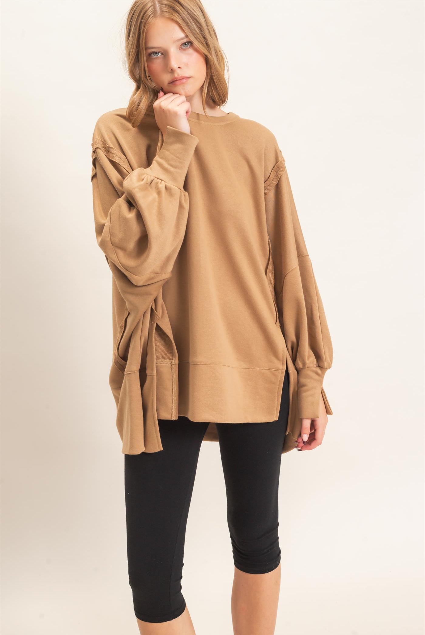 Wholesale Oversized Crew Neck Sweatshirt Sweatshirts HF26F132 CAMEL HYFVE