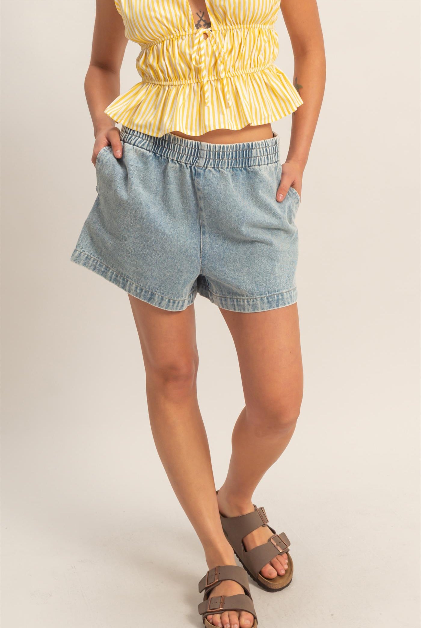 Wholesale Elastic Waist Mineral Wash Denim Shorts Shorts DZ26C195 LIGHT BLUE DOUBLE ZERO