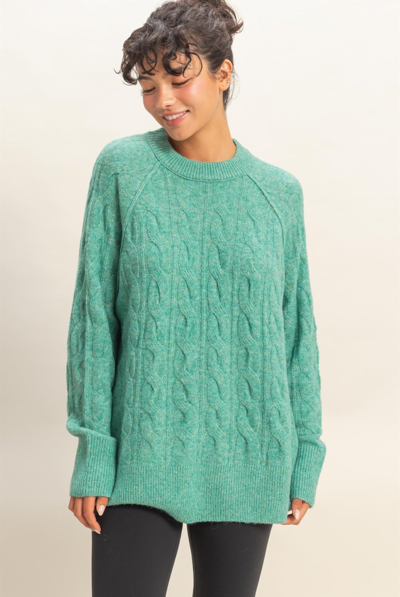 Wholesale Crew Neck Cable Knit Sweater Pullover Sweaters DZ25E957 EMERALD HYFVE
