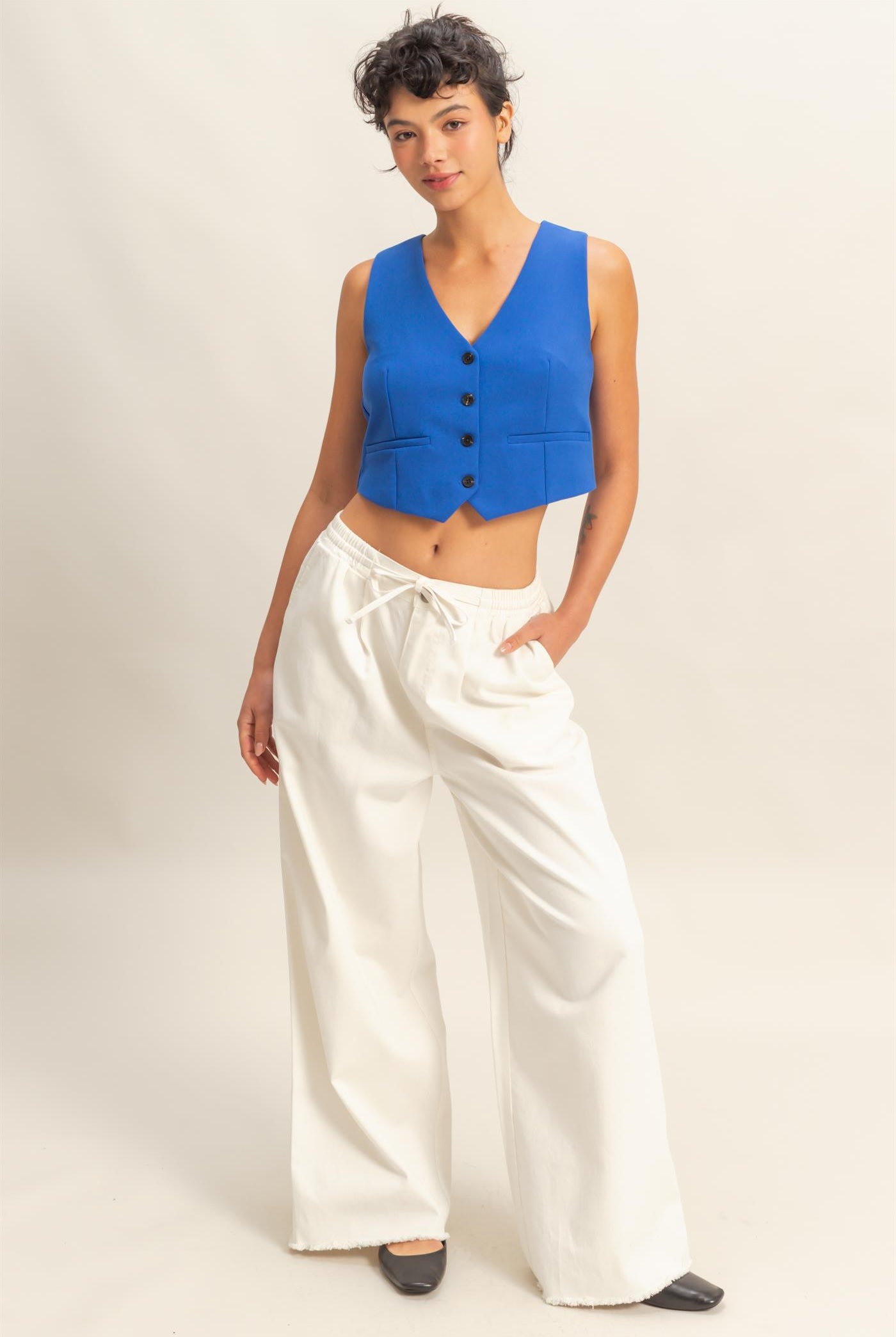 Wholesale Tailored Button-Down Vest Vests DZ25E126 COBALT DOUBLE ZERO