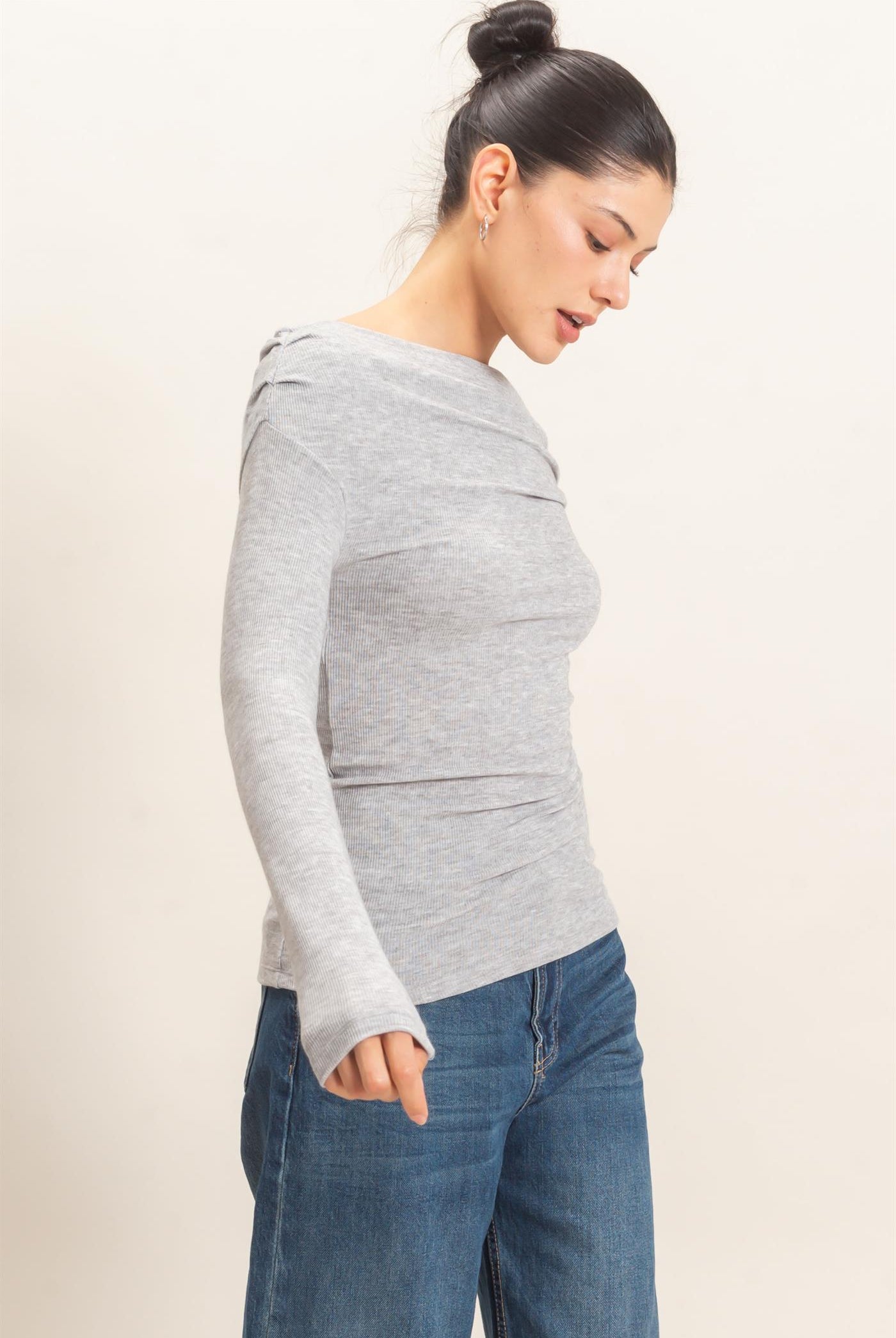 Wholesale Asymmetrical Off-Shoulder Top Clothing Tops HF26E377 HEATHER GRAY HYFVE