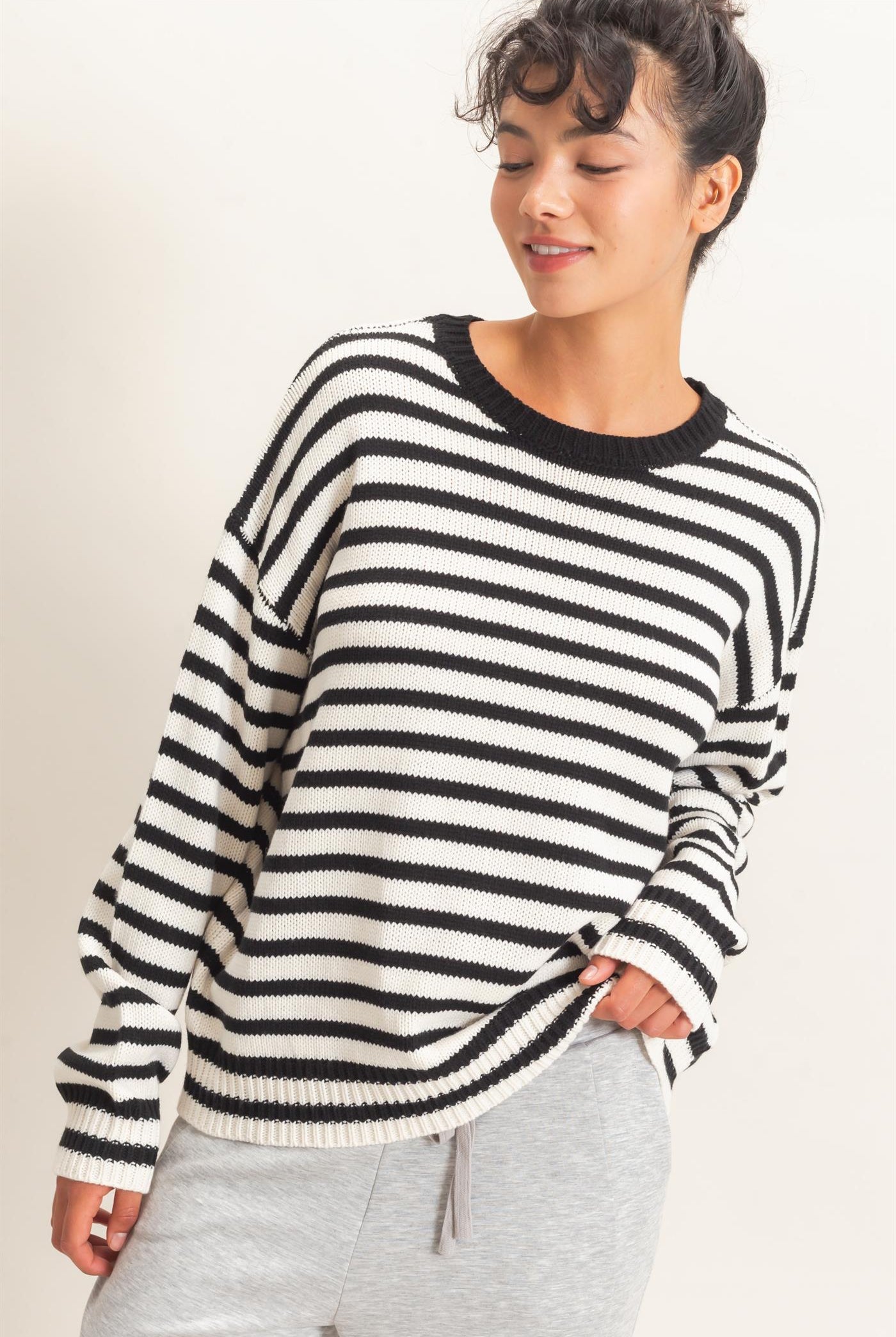 Wholesale Striped Crew Neck Sweater Sweaters DZ26E237 BLACK DOUBLE ZERO