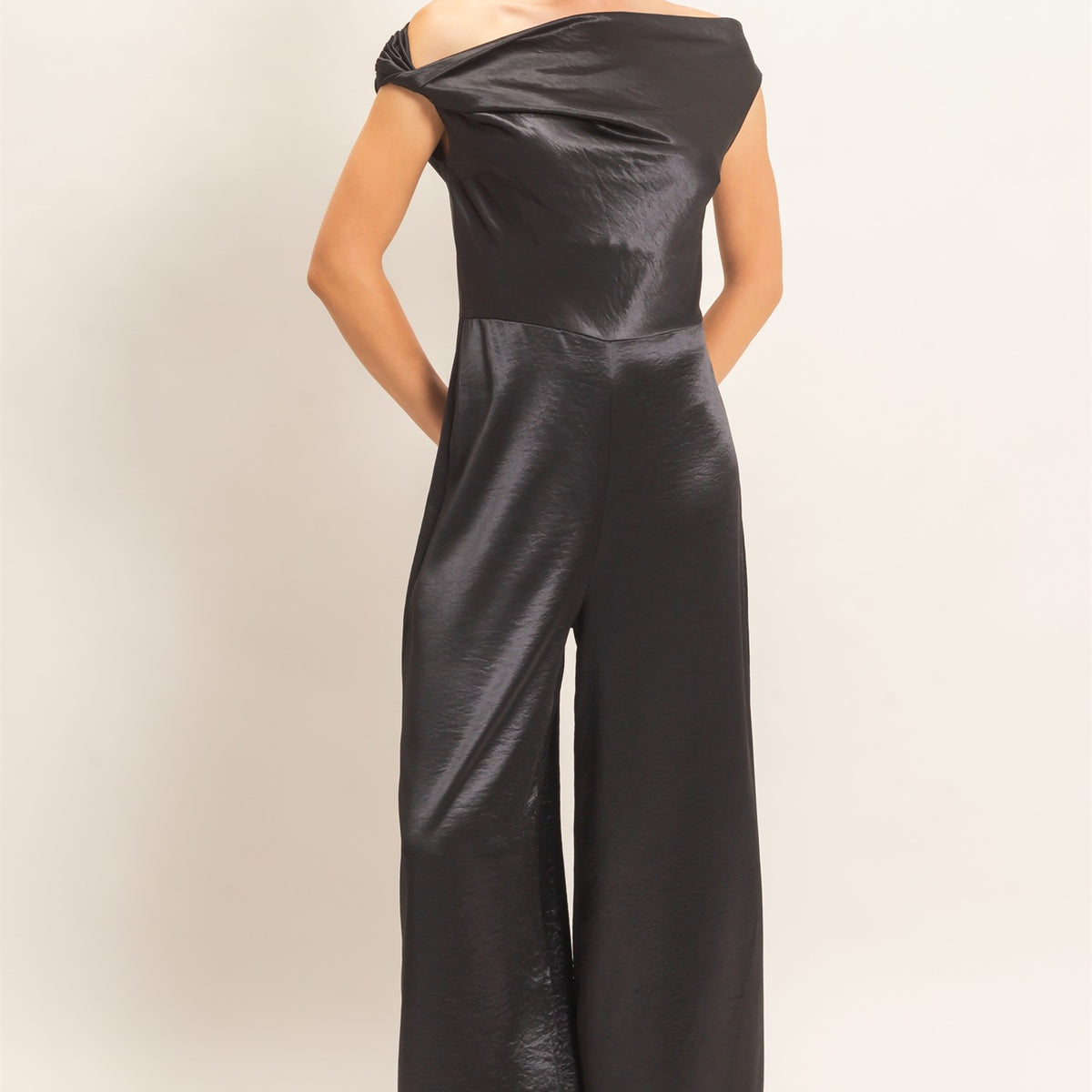Wholesale Asymmetrical Cowl Neck Wide Leg Jumpsuit Clothing HF26F009 BLACK HYFVE