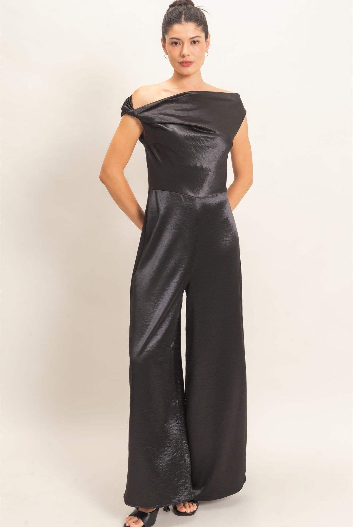 Wholesale Asymmetrical Cowl Neck Wide Leg Jumpsuit Clothing HF26F009 BLACK HYFVE