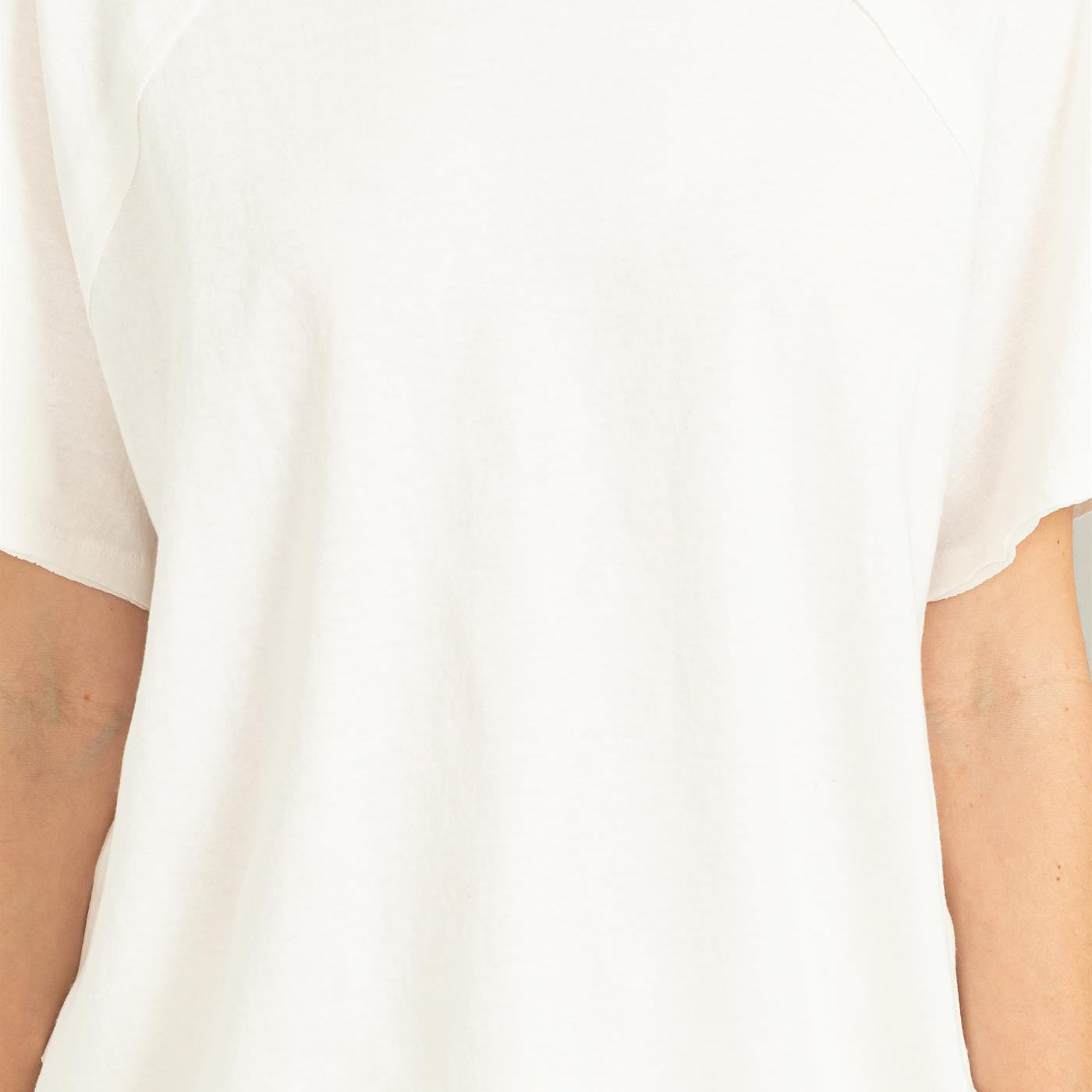 Wholesale Round Neck Curved Hem Short Sleeve T Shirt Clothing Tops DZ23C325 OFF WHITE HYFVE