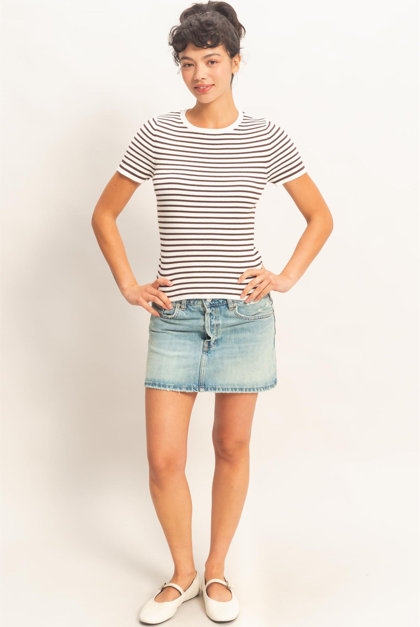 Wholesale Striped Ribbed Short Sleeve Crew Neck Knit Top Clothing Tops DZ26A450 CHOCOLATE DOUBLE ZERO