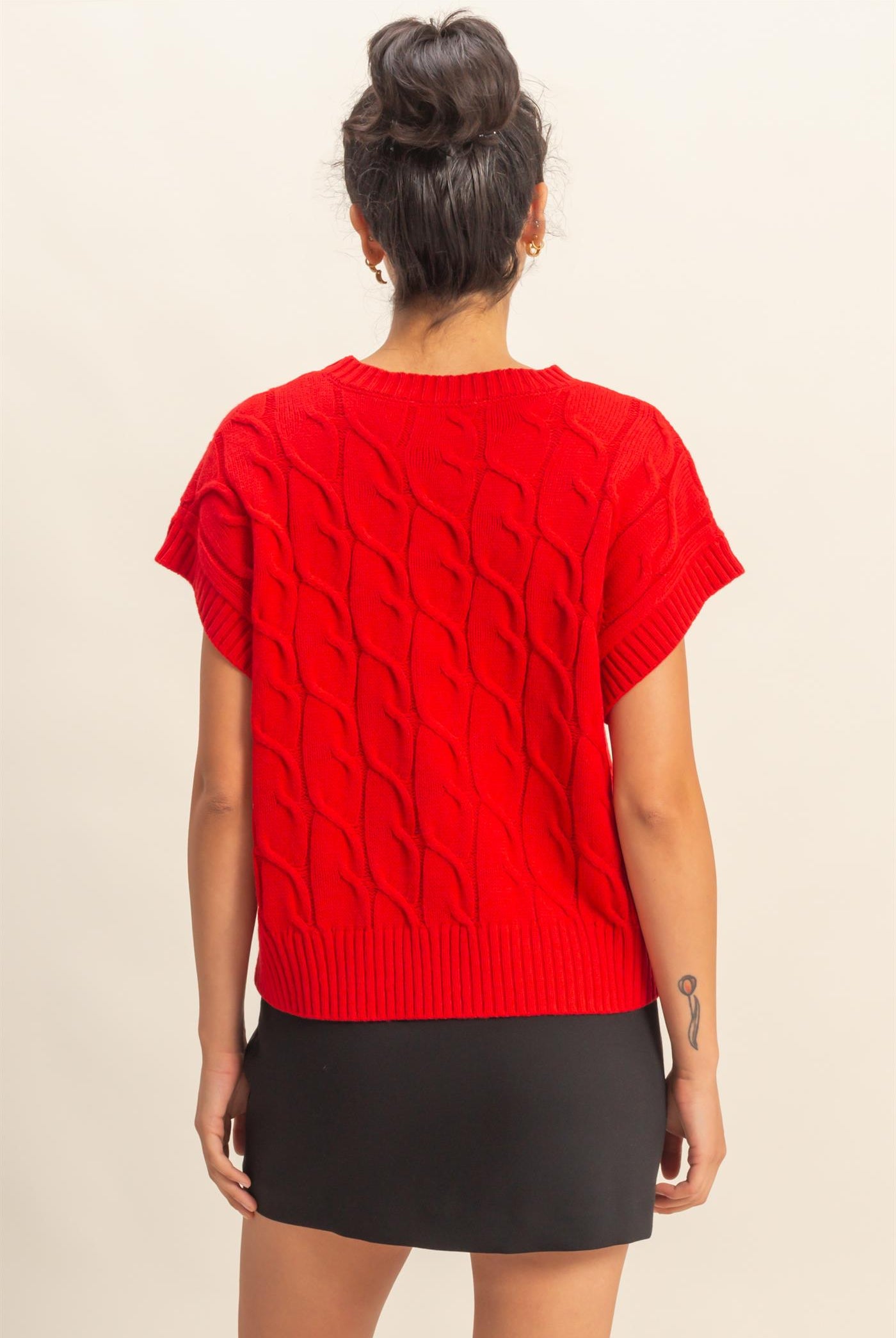 Wholesale Sleeveless Oversized Cable Knit Sweater Vest Vests DZ25C905 RED DOUBLE ZERO