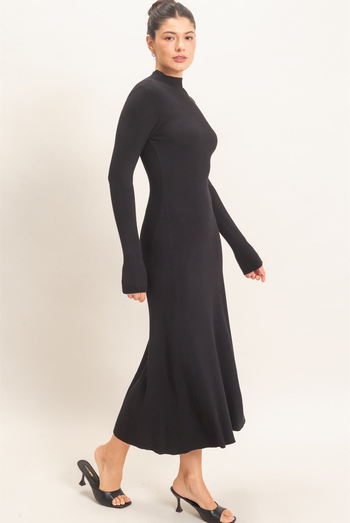 Wholesale Ribbed Mock Neck Long Sleeve Midi Dress Dresses HF26F156-D BLACK HYFVE