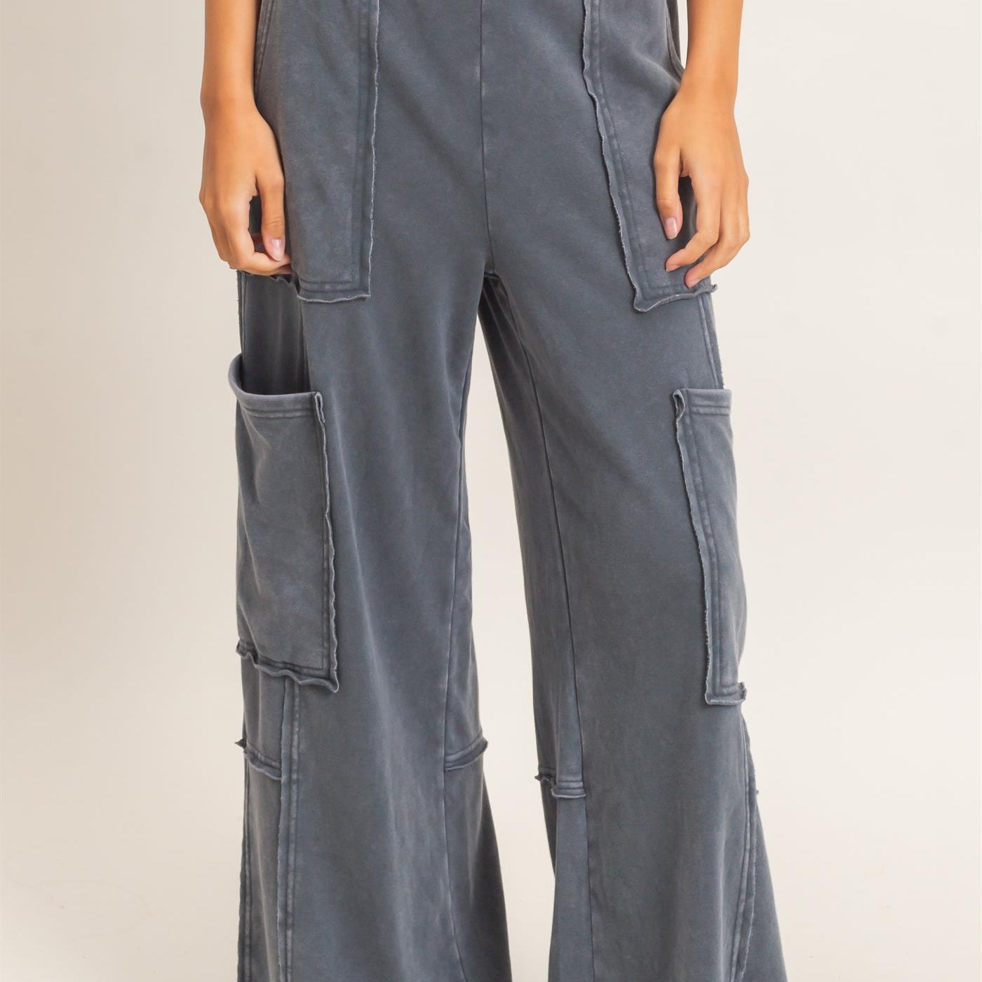 Wholesale Mineral Wash Cargo Pocket Pants Pants DZ26C963 DARK GRAY DOUBLE ZERO