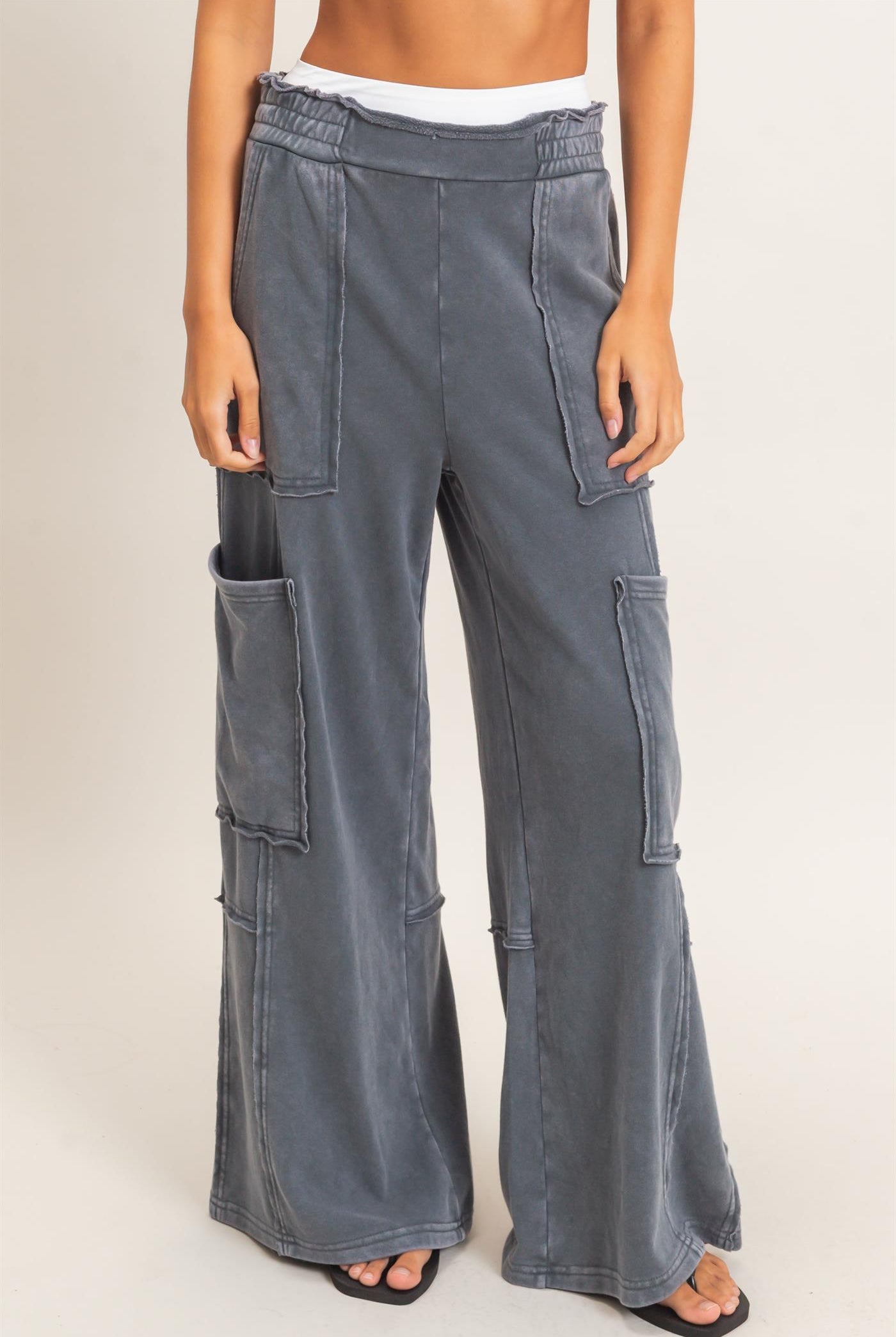 Wholesale Mineral Wash Cargo Pocket Pants Pants DZ26C963 DARK GRAY DOUBLE ZERO