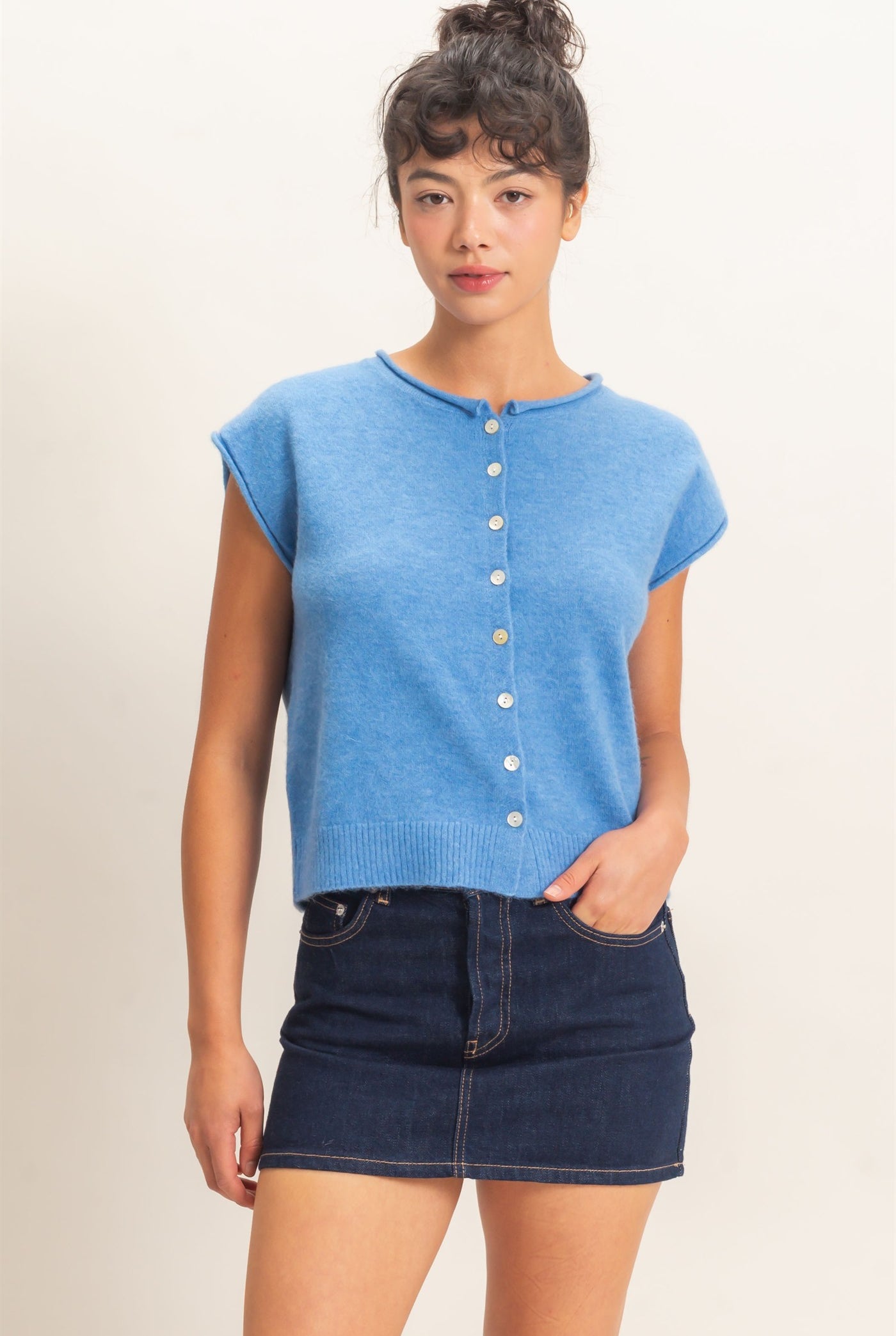 Wholesale Rolled Edge Button Front Sweater Vest Sweaters DZ26E239 BLUE DOUBLE ZERO
