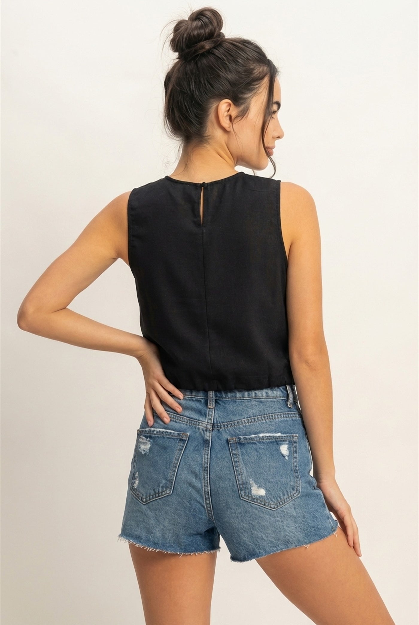 Wholesale Sand Washed Sleeveless Crop Top Clothing Tops DZ25C515 BLACK DOUBLE ZERO