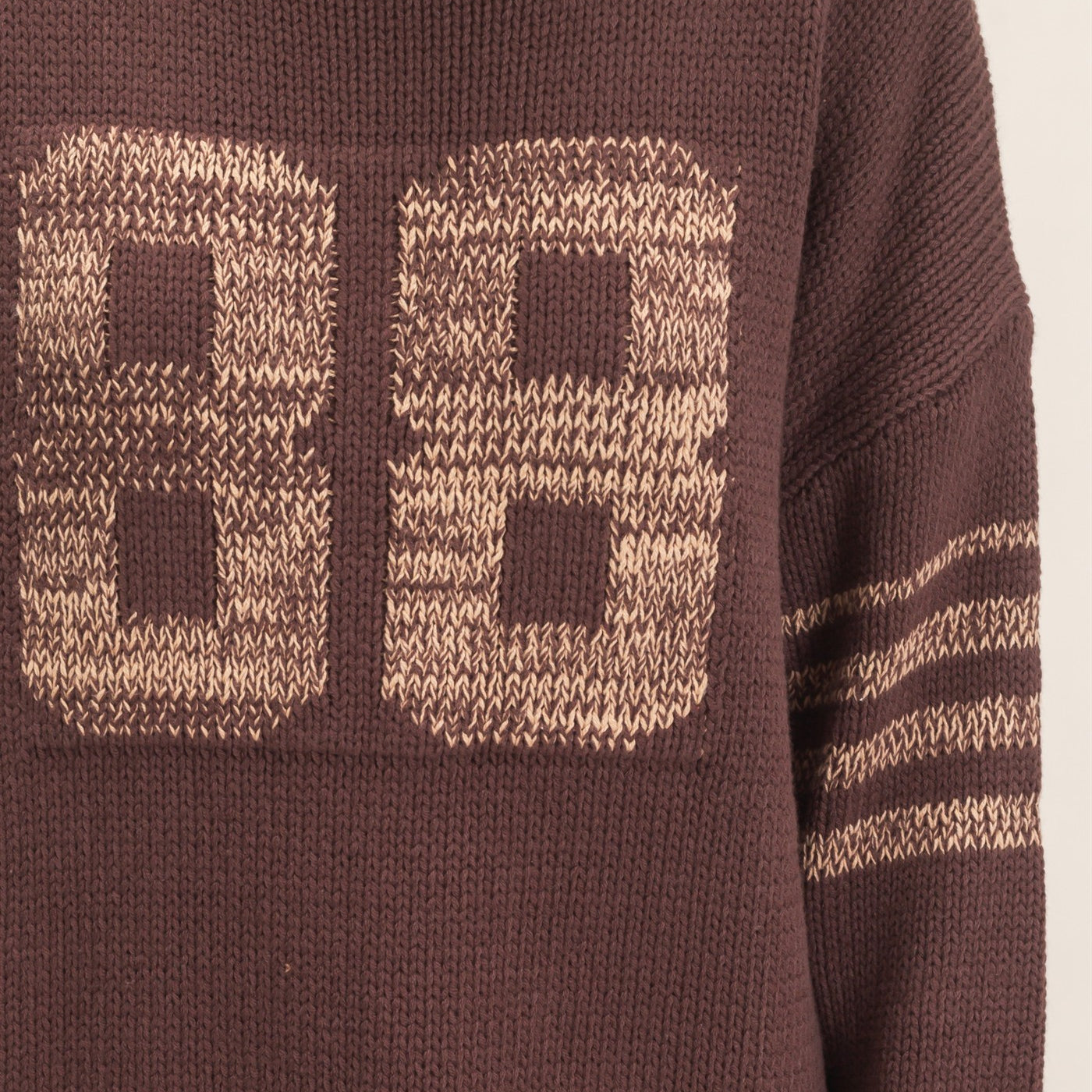 Wholesale Oversized Number Knit Sweater Sweaters HF26E687 DARK BROWN HYFVE